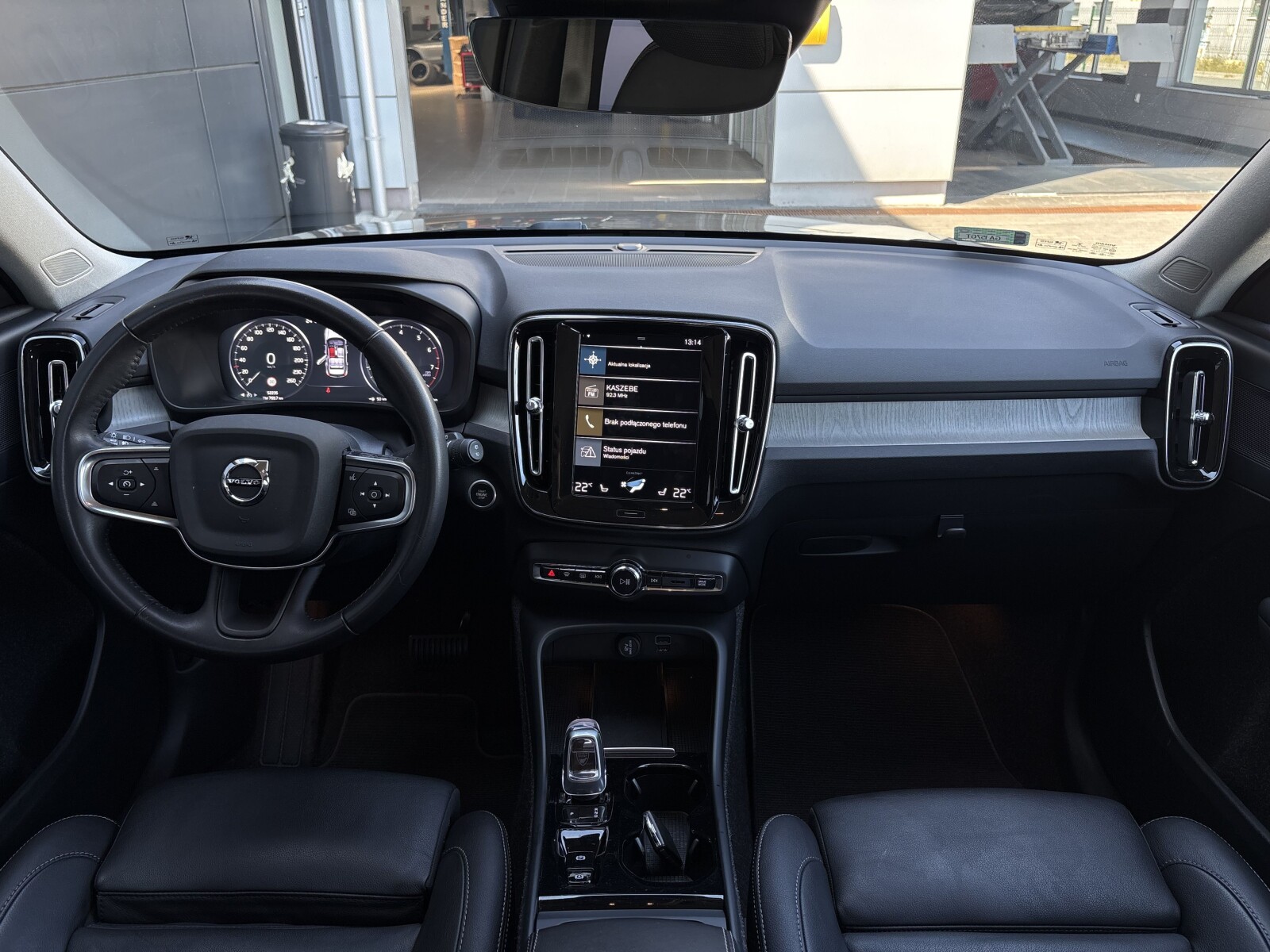 Volvo XC 40 - zdjęcie 9