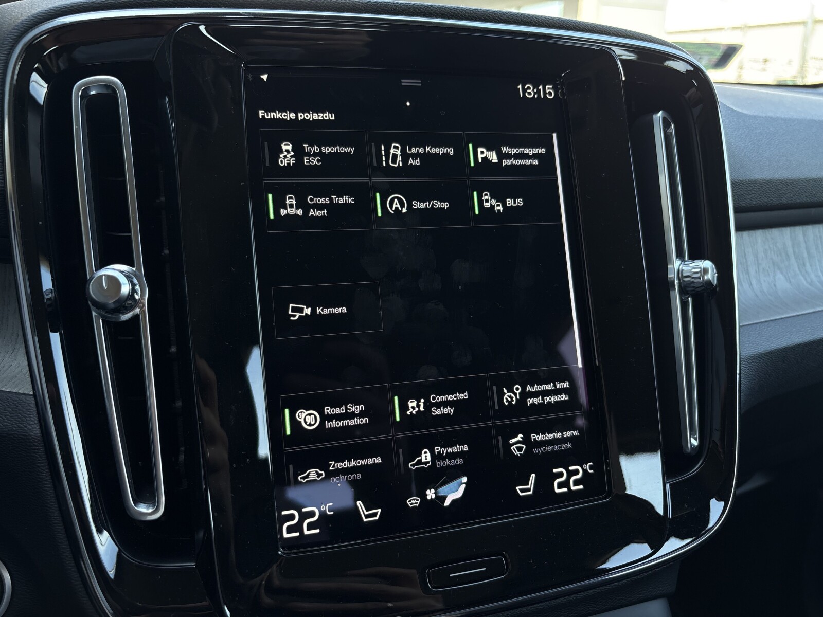 Volvo XC 40 - zdjęcie 23