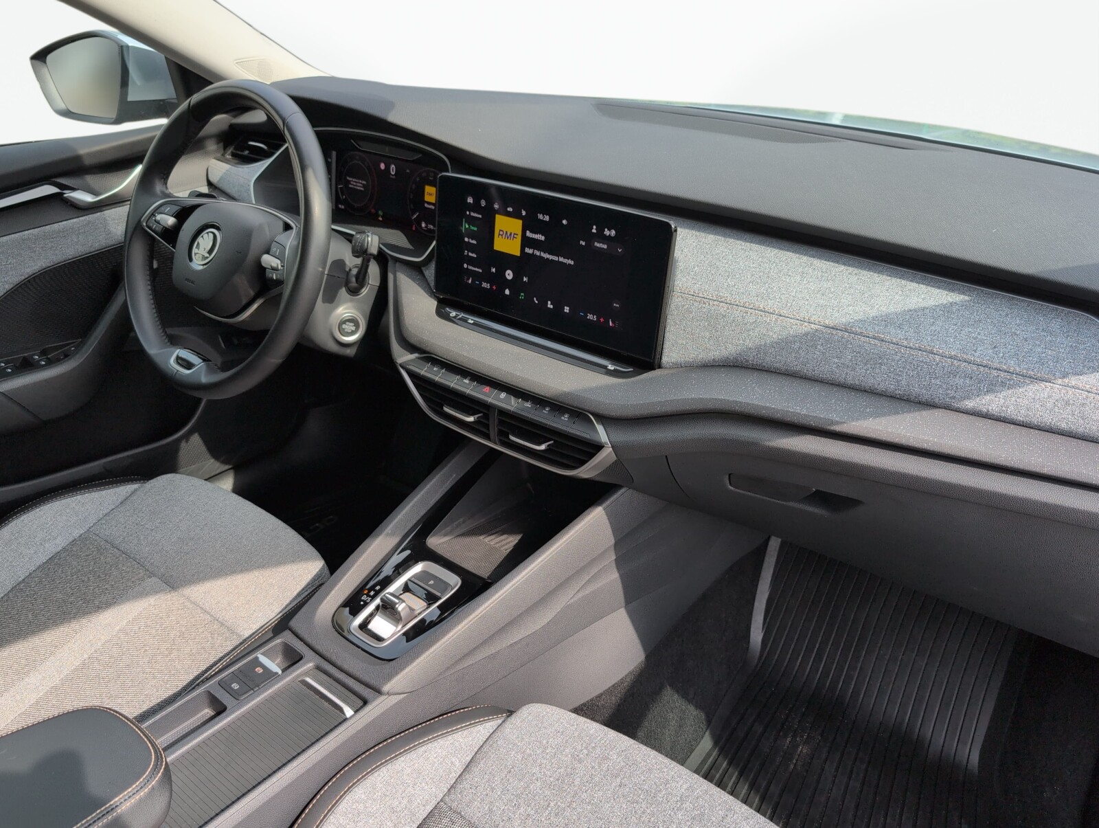 Škoda Octavia - zdjęcie 16
