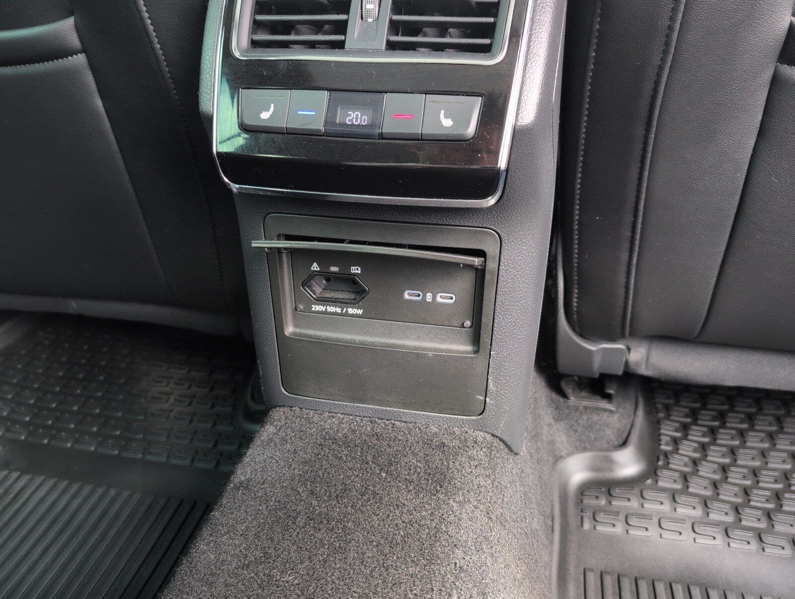 Škoda Superb - zdjęcie 15