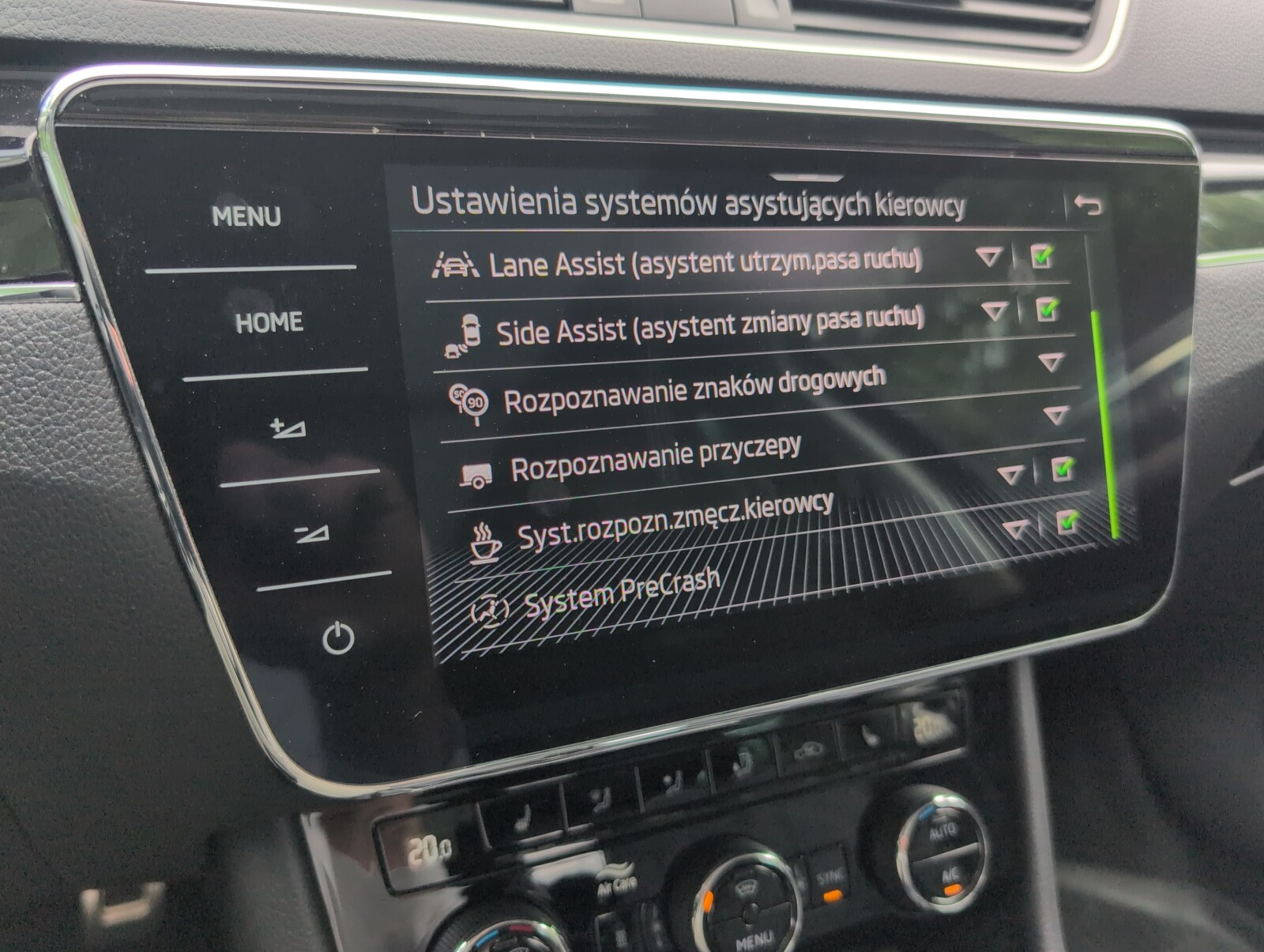 Škoda Superb - zdjęcie 35