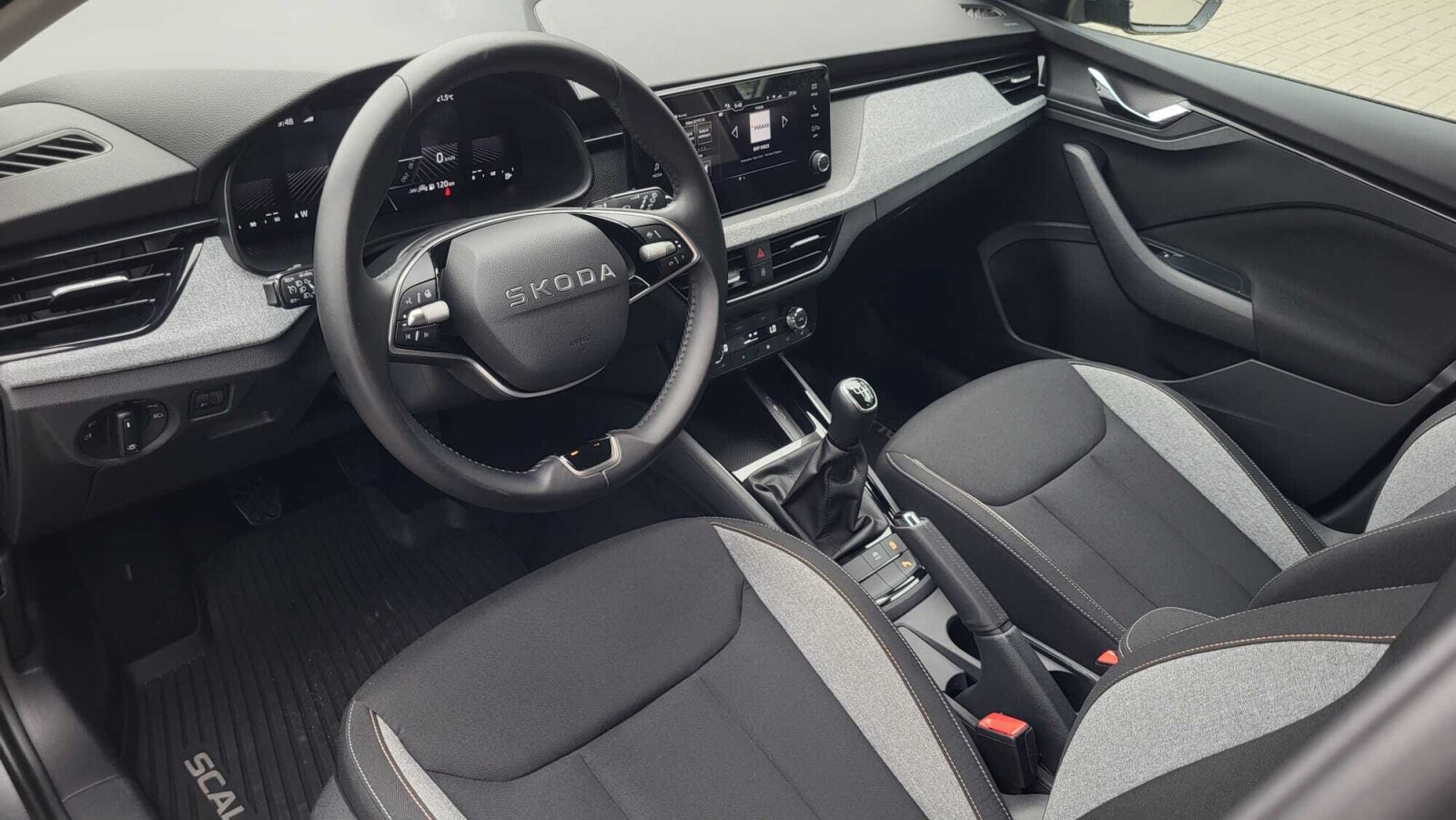 Škoda Scala - zdjęcie 10
