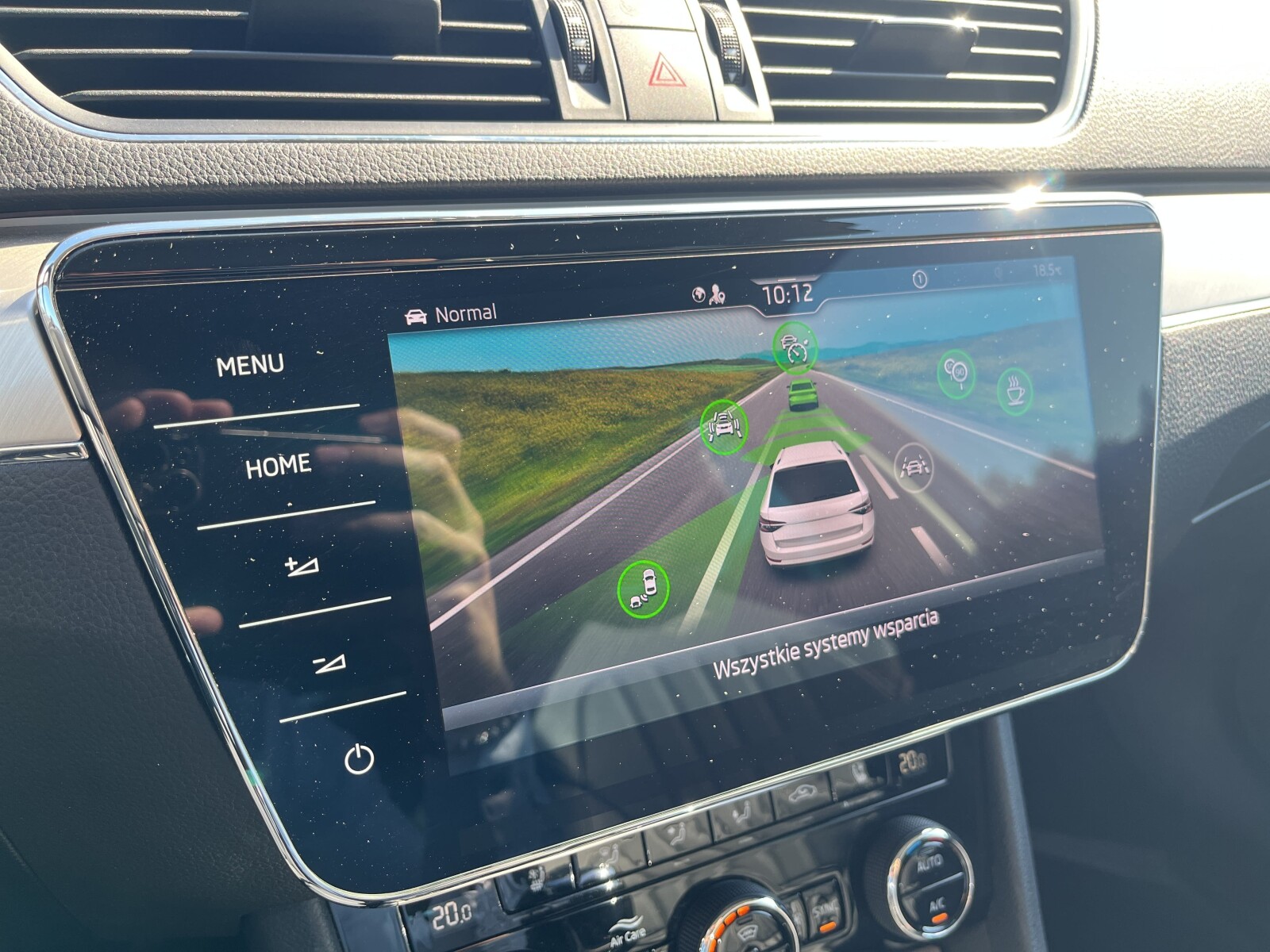 Škoda Superb Combi - zdjęcie 17