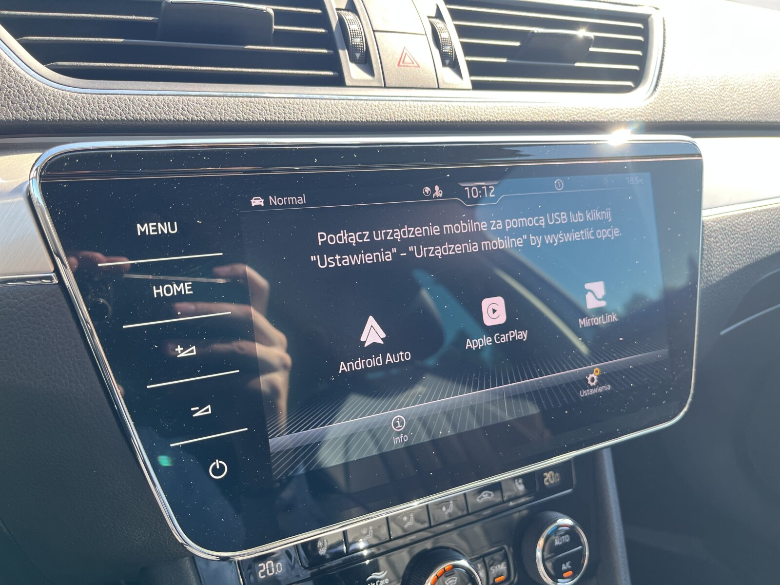 Škoda Superb Combi - zdjęcie 19