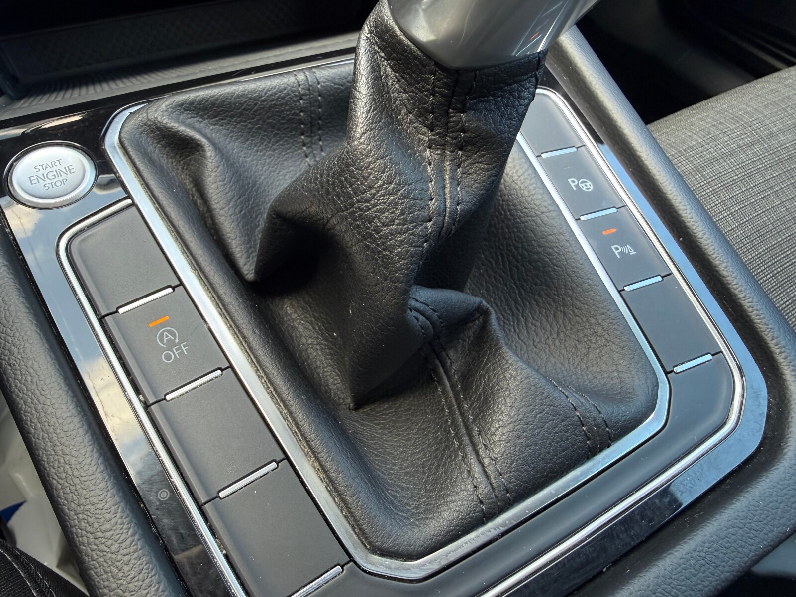 Volkswagen Passat Variant - zdjęcie 22