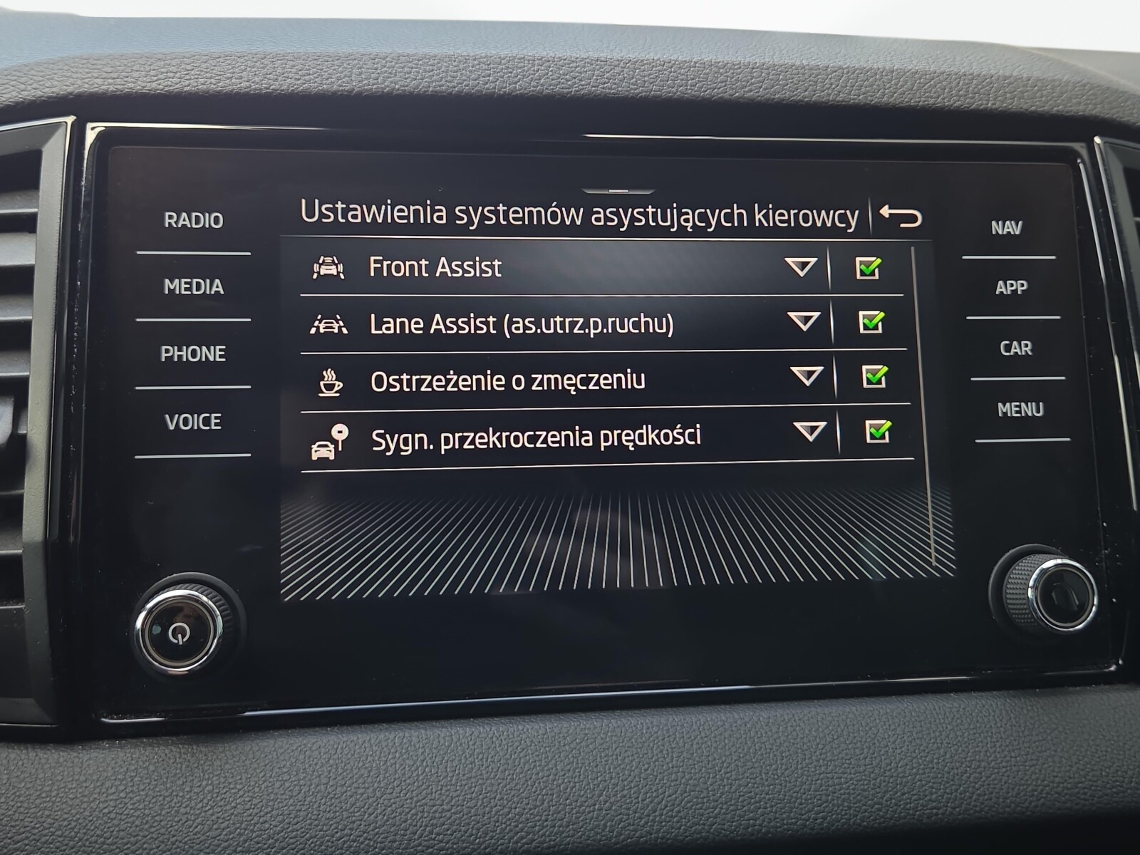 Škoda Karoq - zdjęcie 22