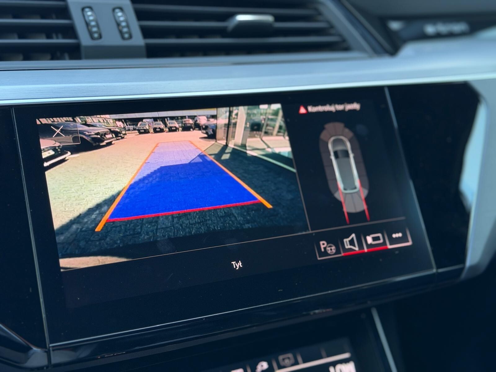 Audi e-tron - zdjęcie 34