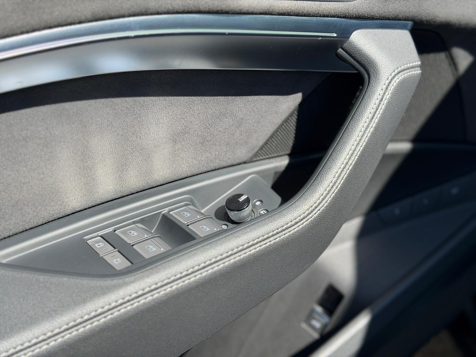 Audi e-tron - zdjęcie 16