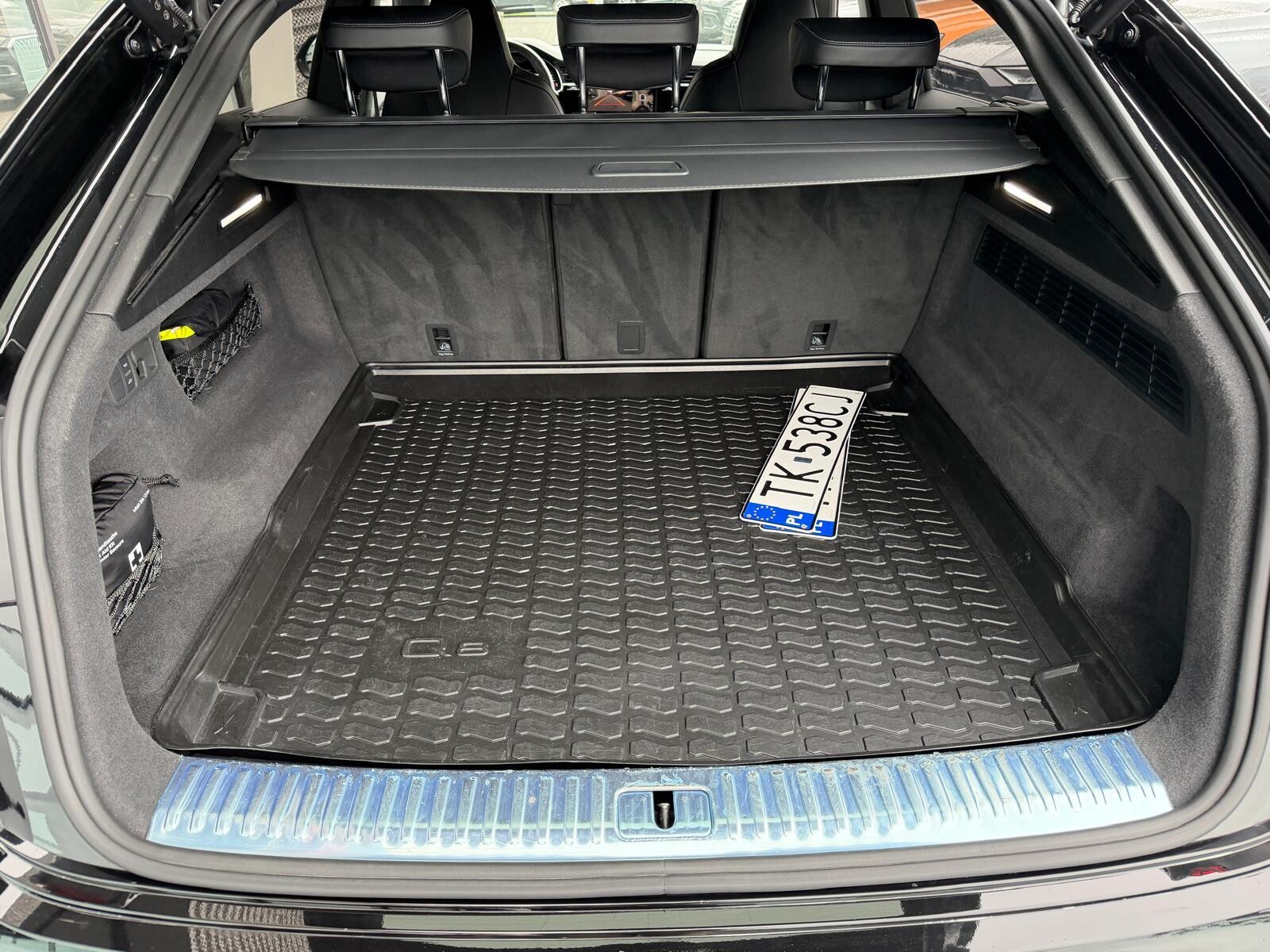 Audi Q8 - zdjęcie 25