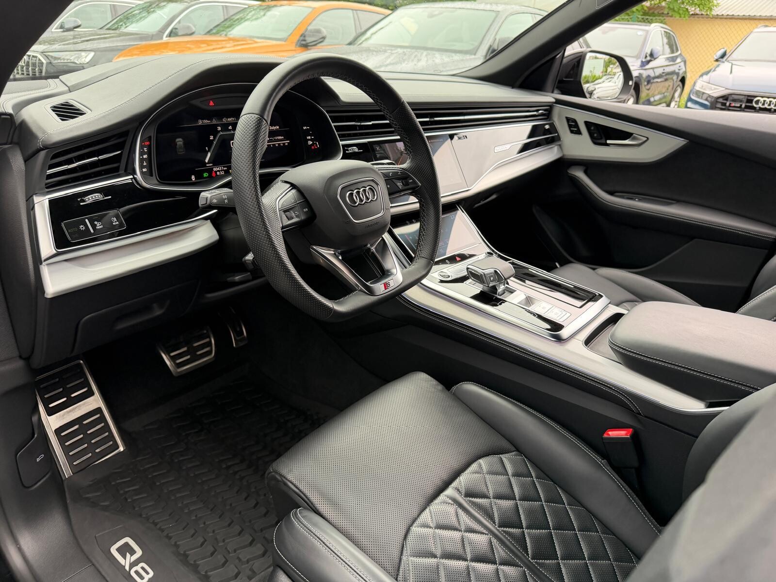 Audi Q8 - zdjęcie 15