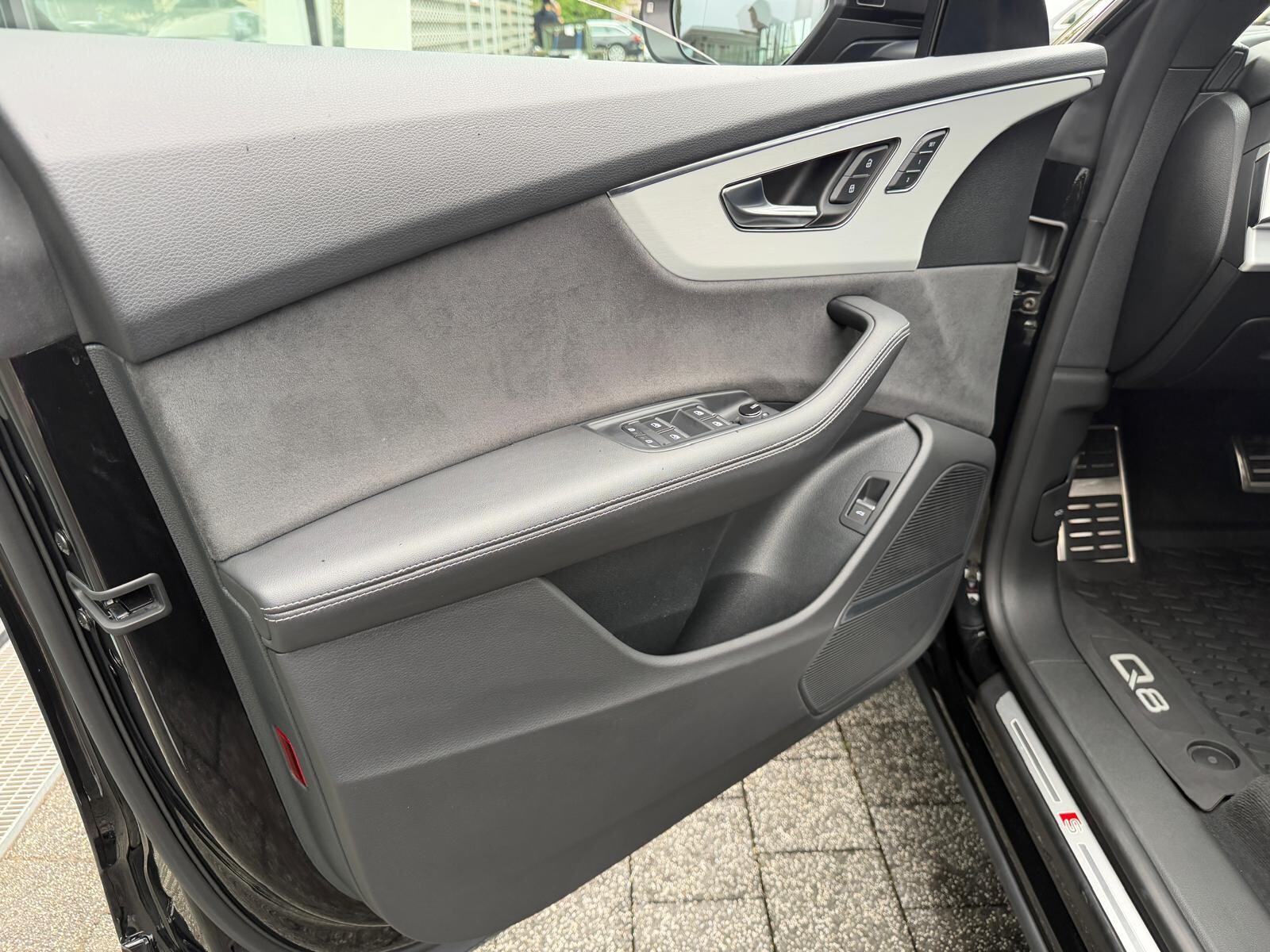 Audi Q8 - zdjęcie 18