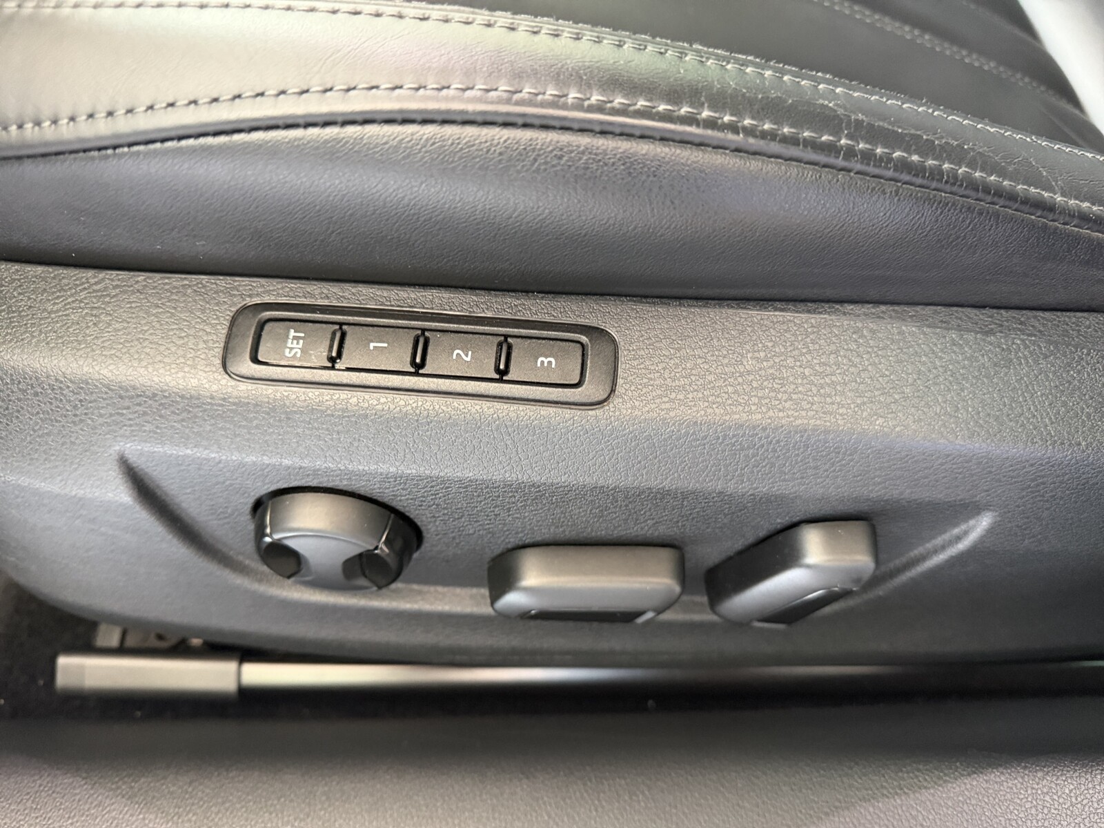 Škoda Superb Combi - zdjęcie 11