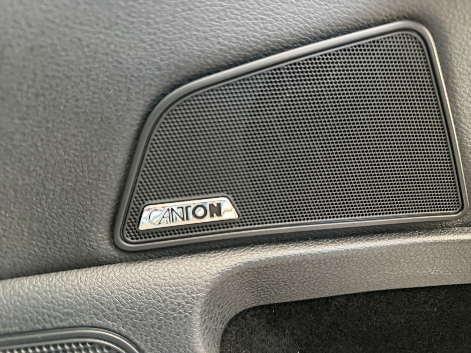 Škoda Superb Combi - zdjęcie 23