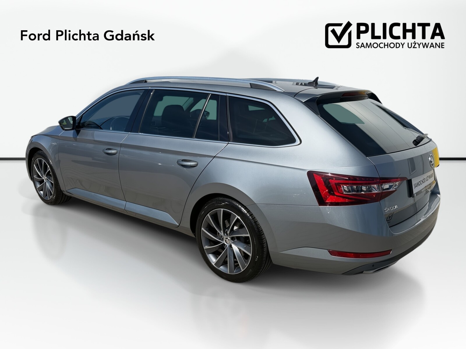 Škoda Superb Combi - zdjęcie 7