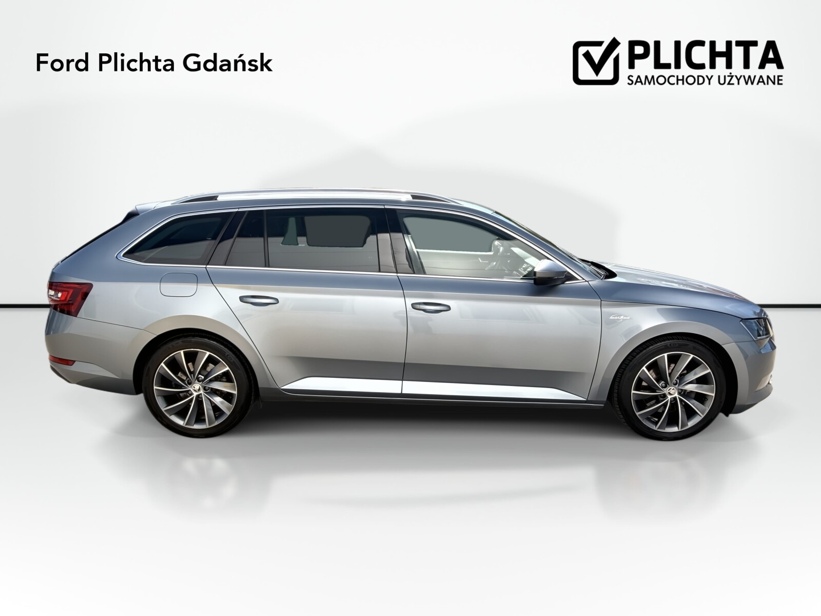 Škoda Superb Combi - zdjęcie 4
