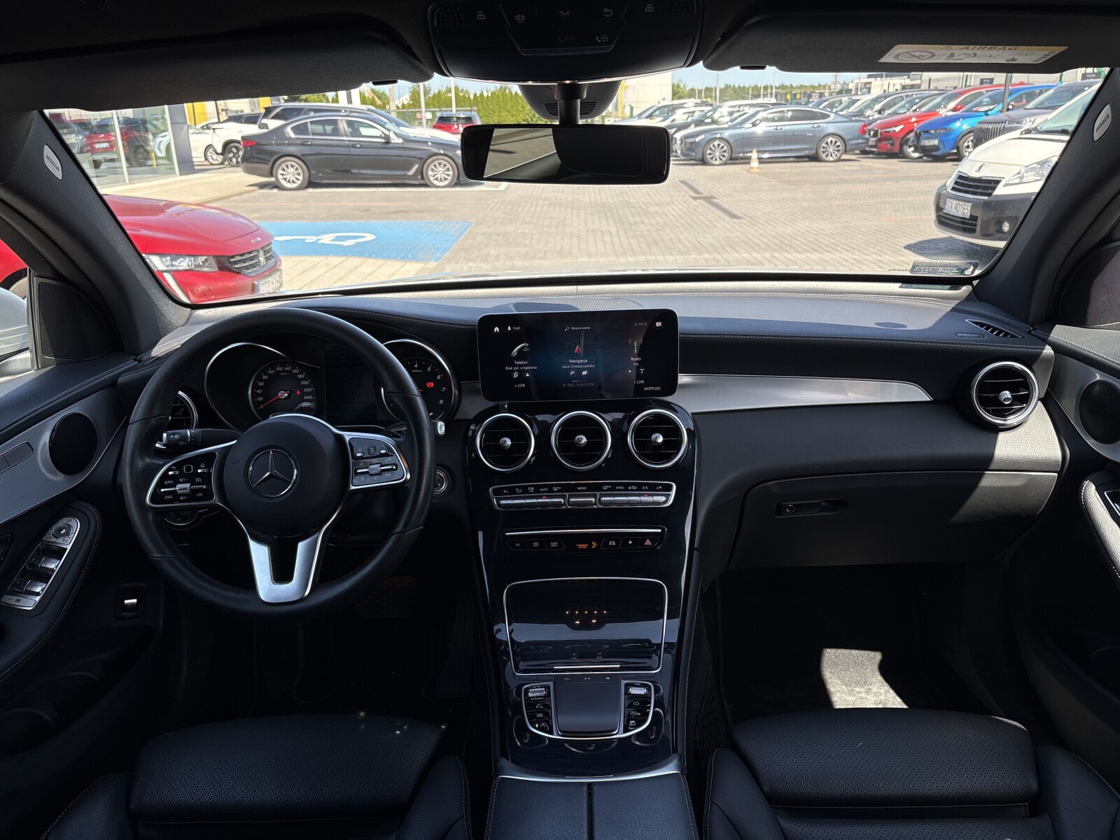 Mercedes-Benz GLC 200 - zdjęcie 12