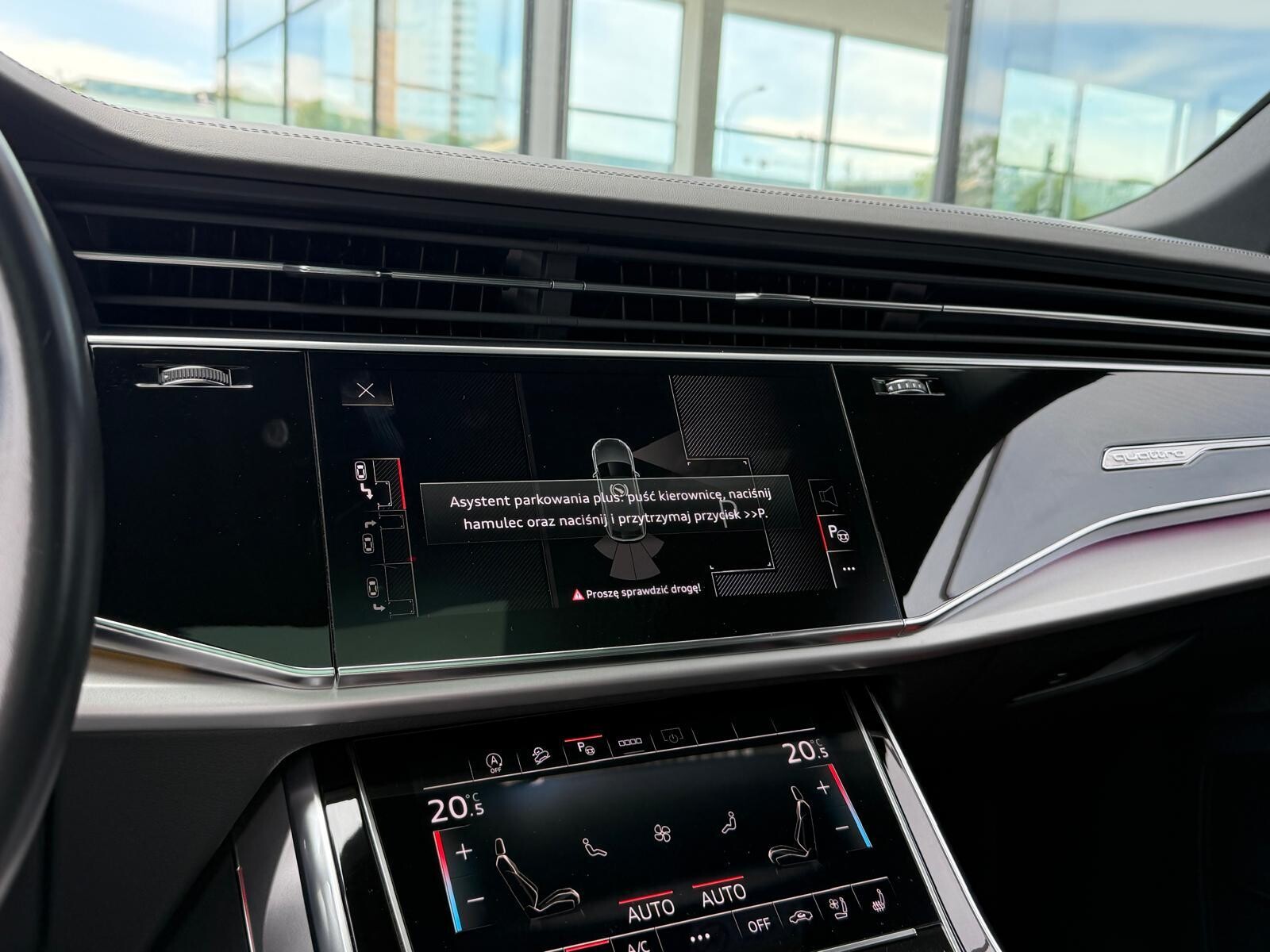 Audi Q8 - zdjęcie 32