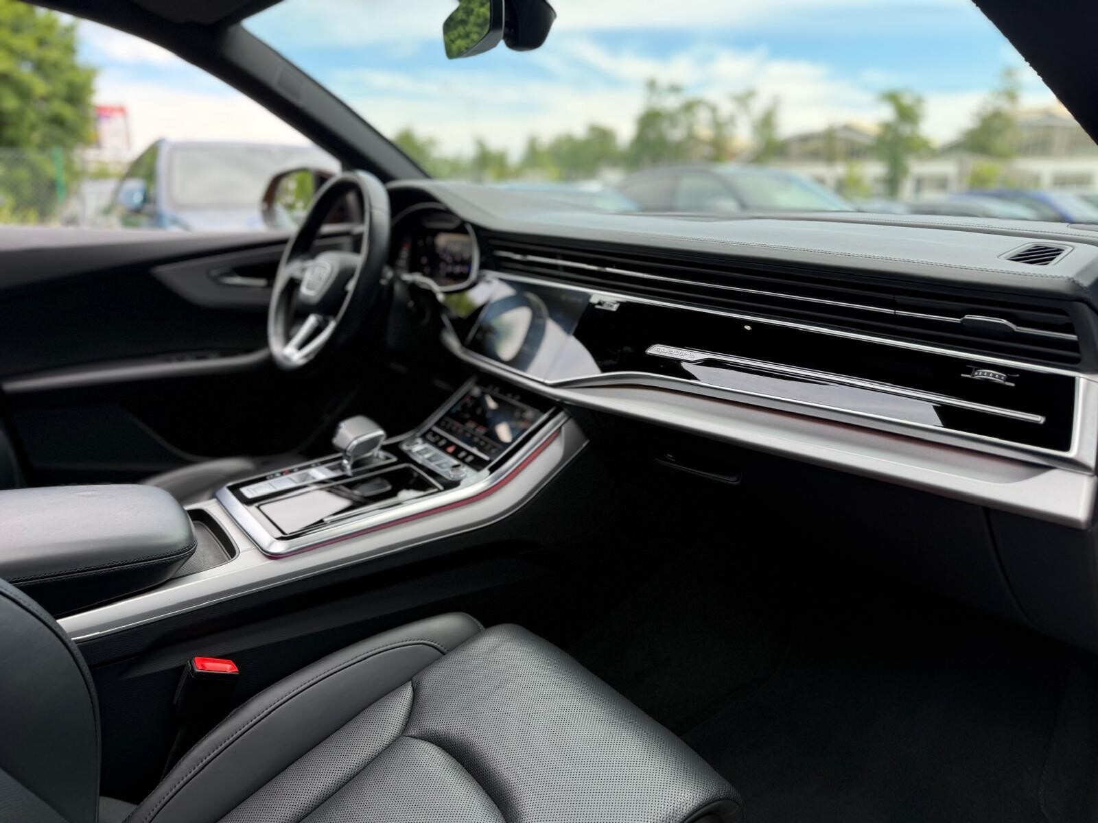 Audi Q8 - zdjęcie 24