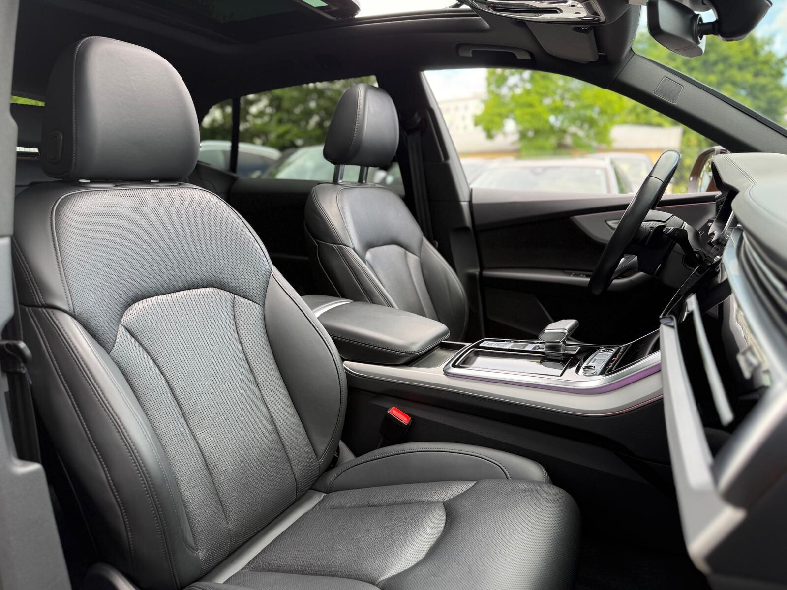 Audi Q8 - zdjęcie 23
