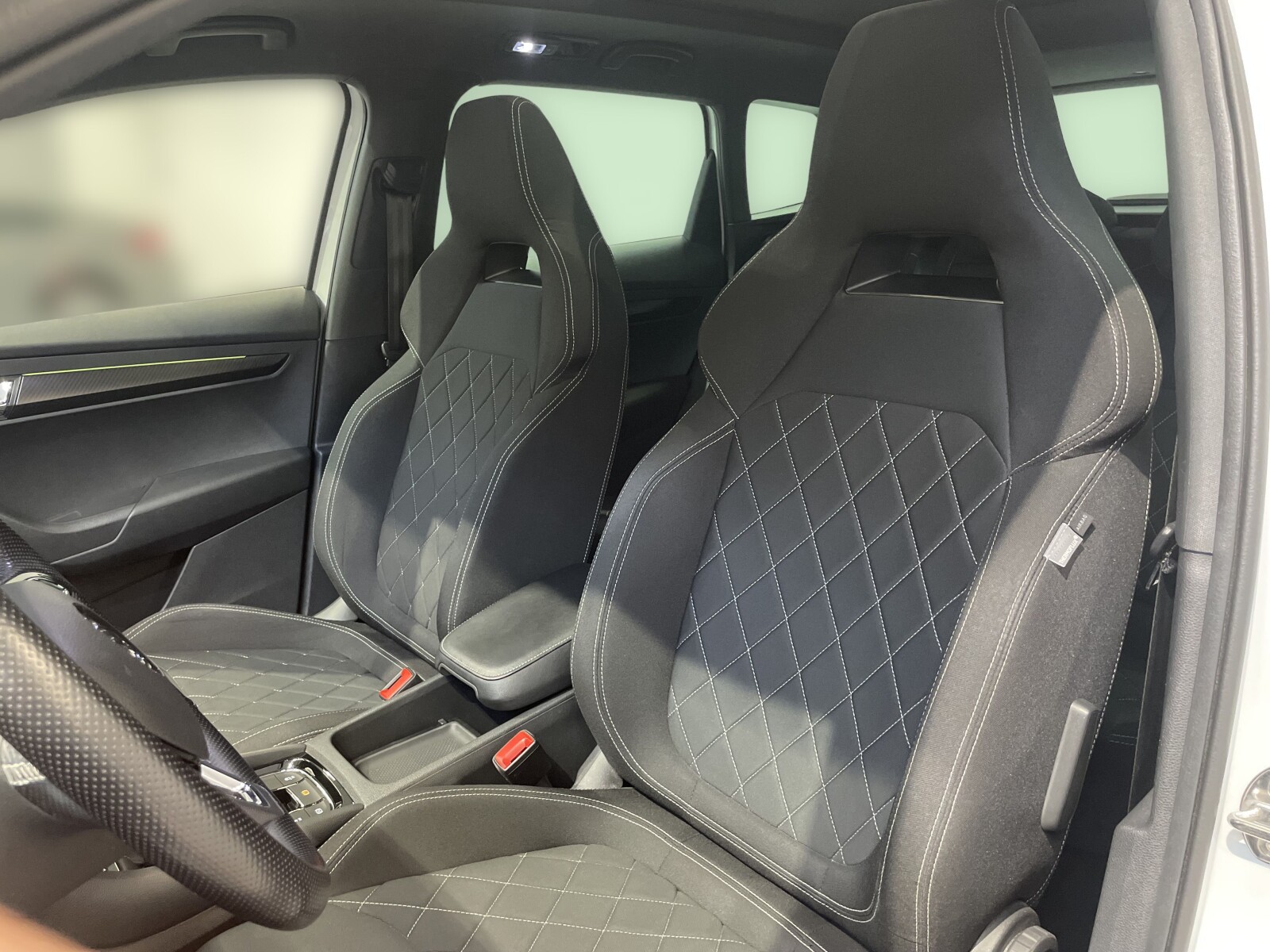 Škoda Karoq - zdjęcie 12
