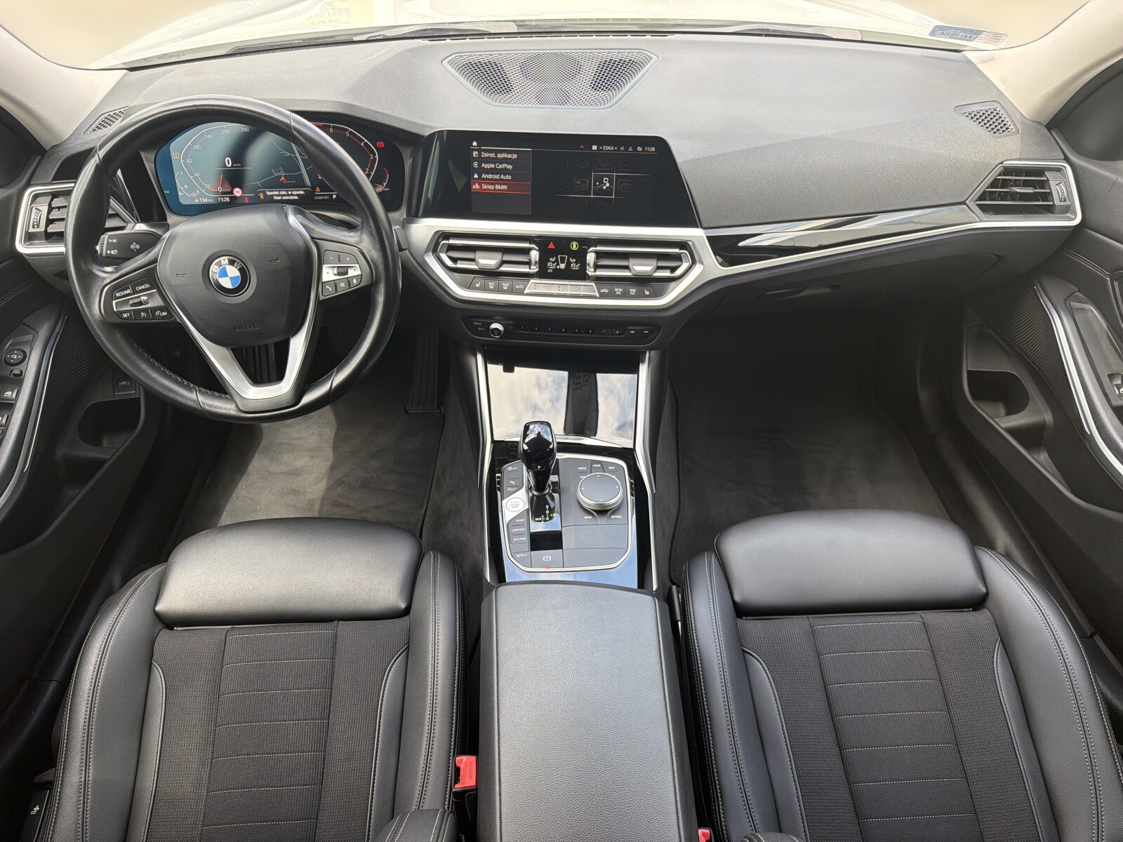 BMW 318i - zdjęcie 15