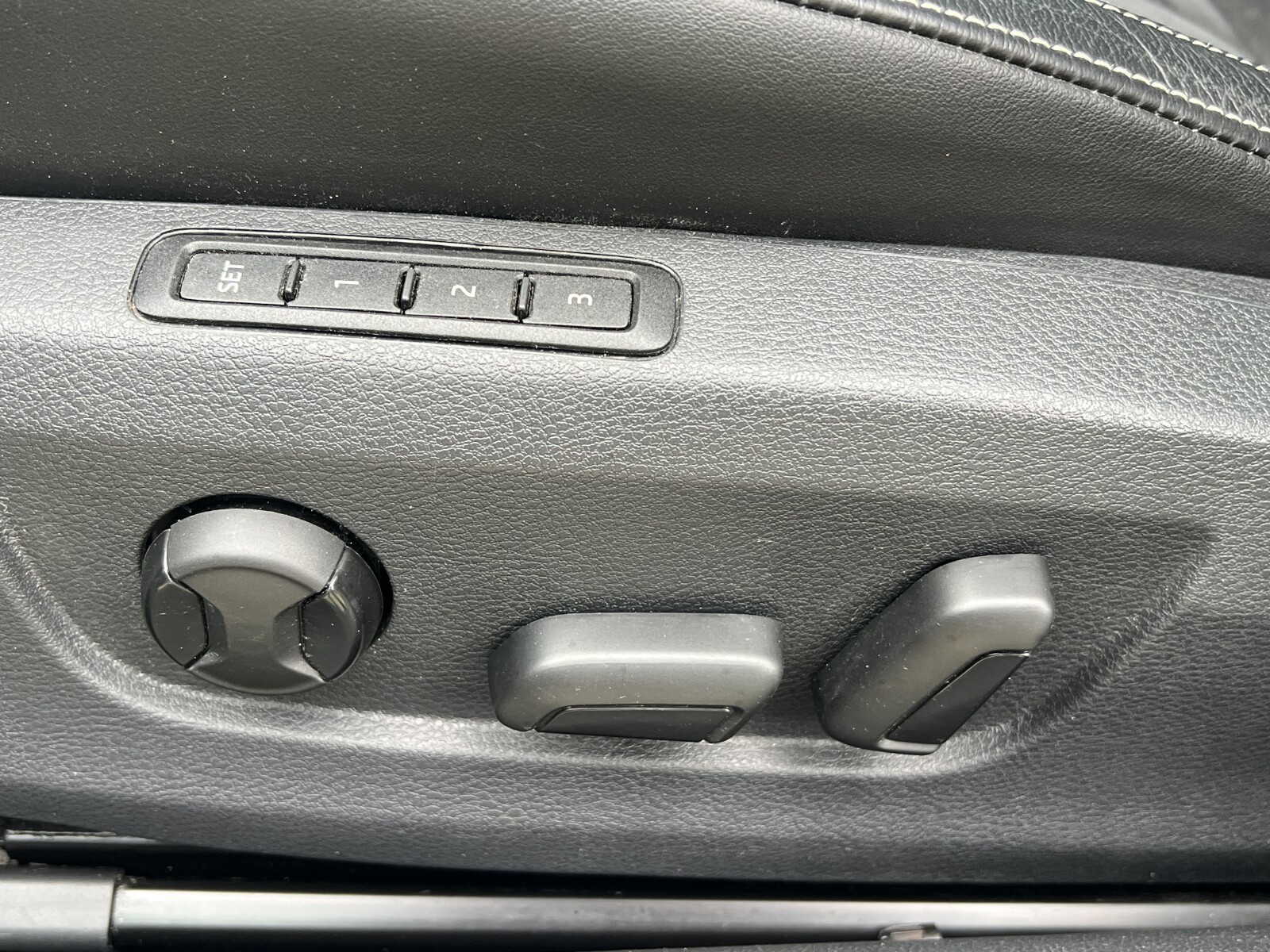 Škoda Superb Combi - zdjęcie 11
