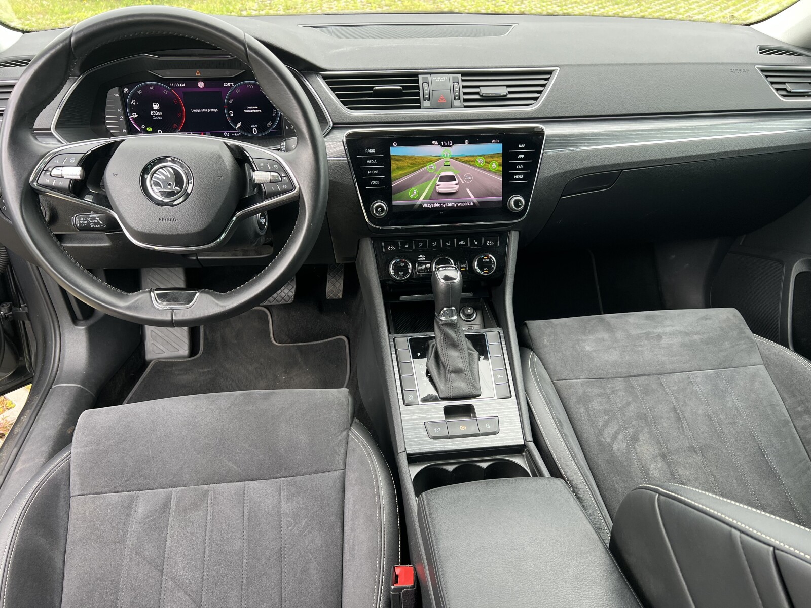 Škoda Superb Combi - zdjęcie 9