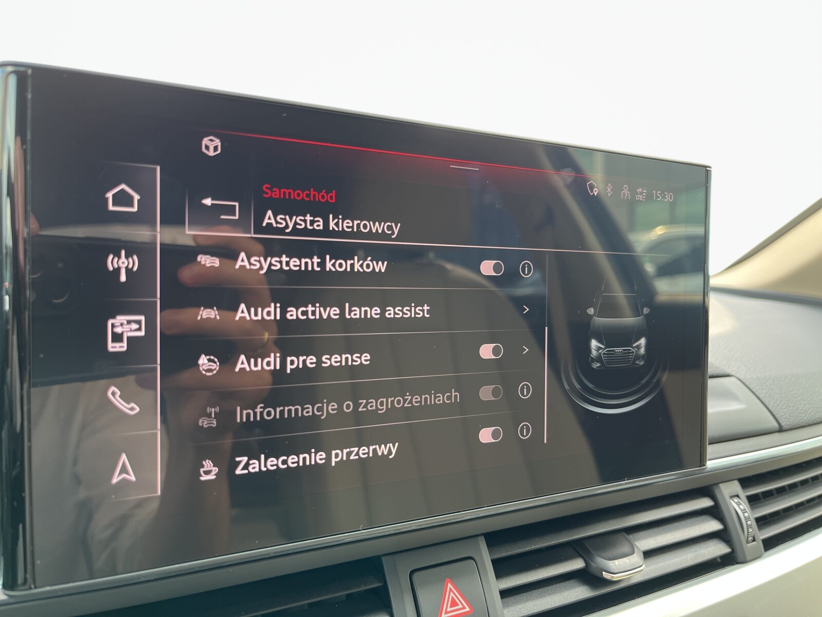 Audi A4 Avant - zdjęcie 39