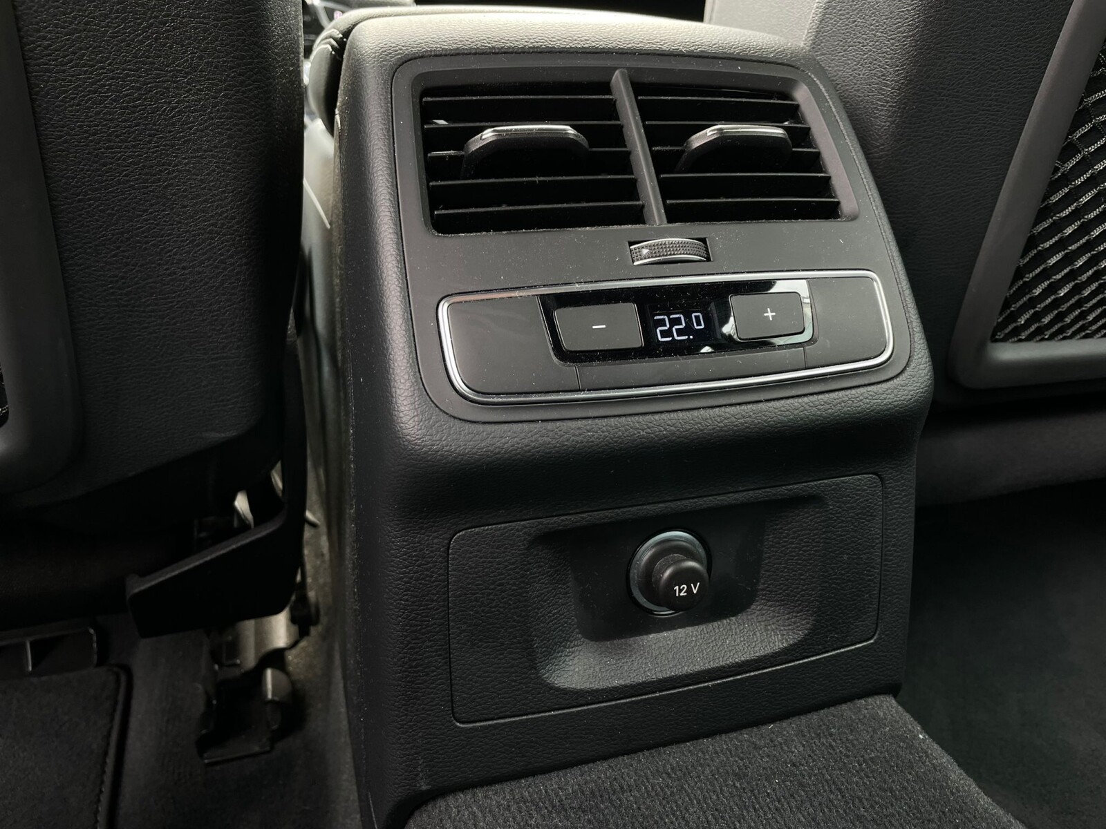 Audi A4 Avant - zdjęcie 13