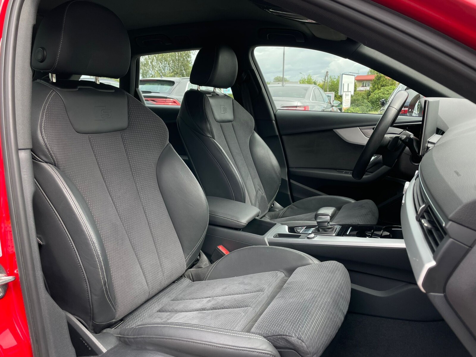 Audi A4 Avant - zdjęcie 22