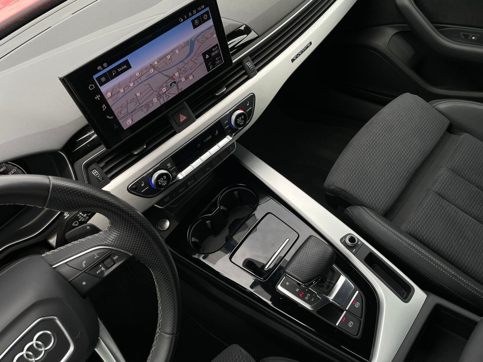 Audi A4 Avant - zdjęcie 30