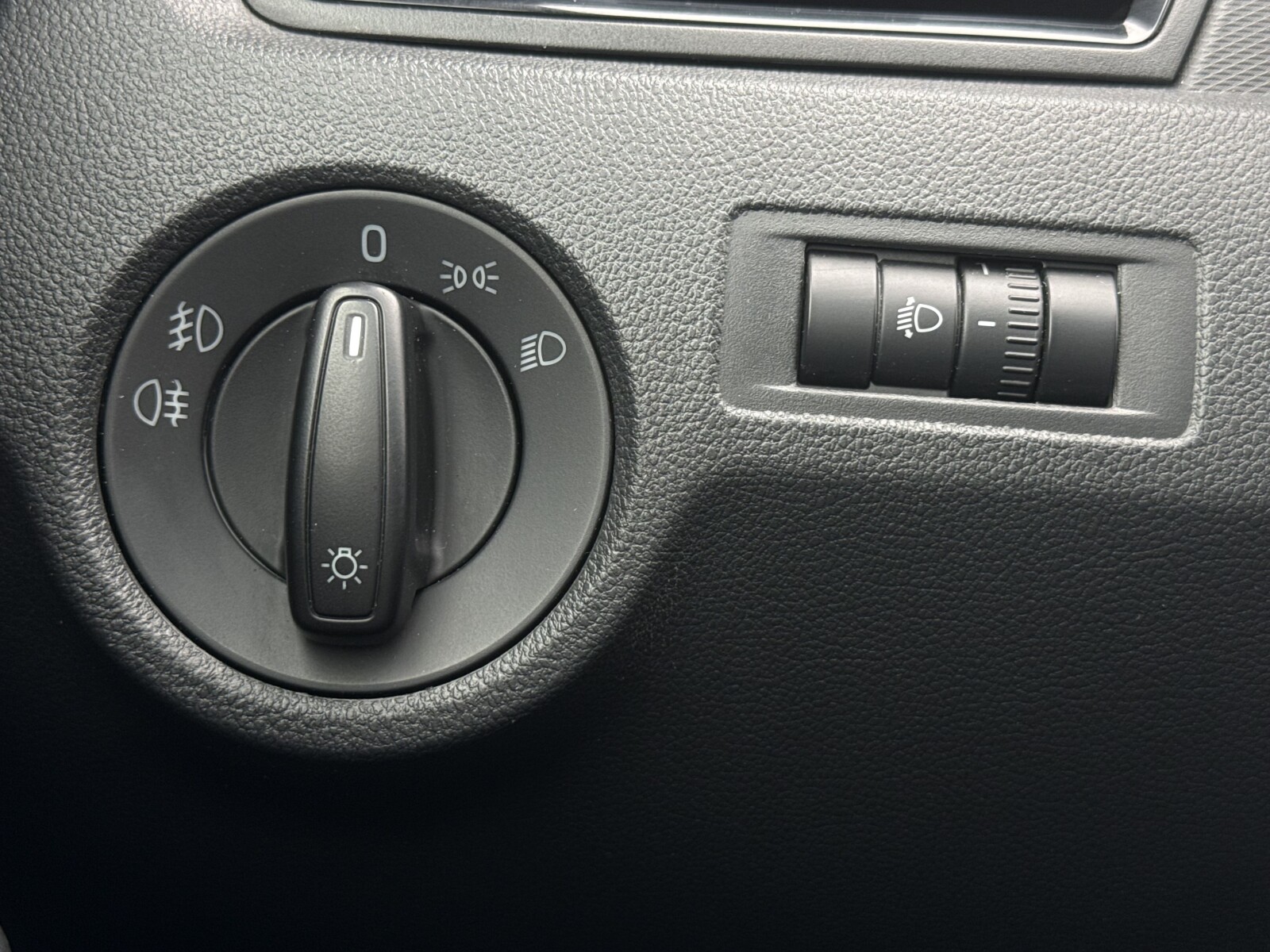 Škoda Rapid - zdjęcie 19