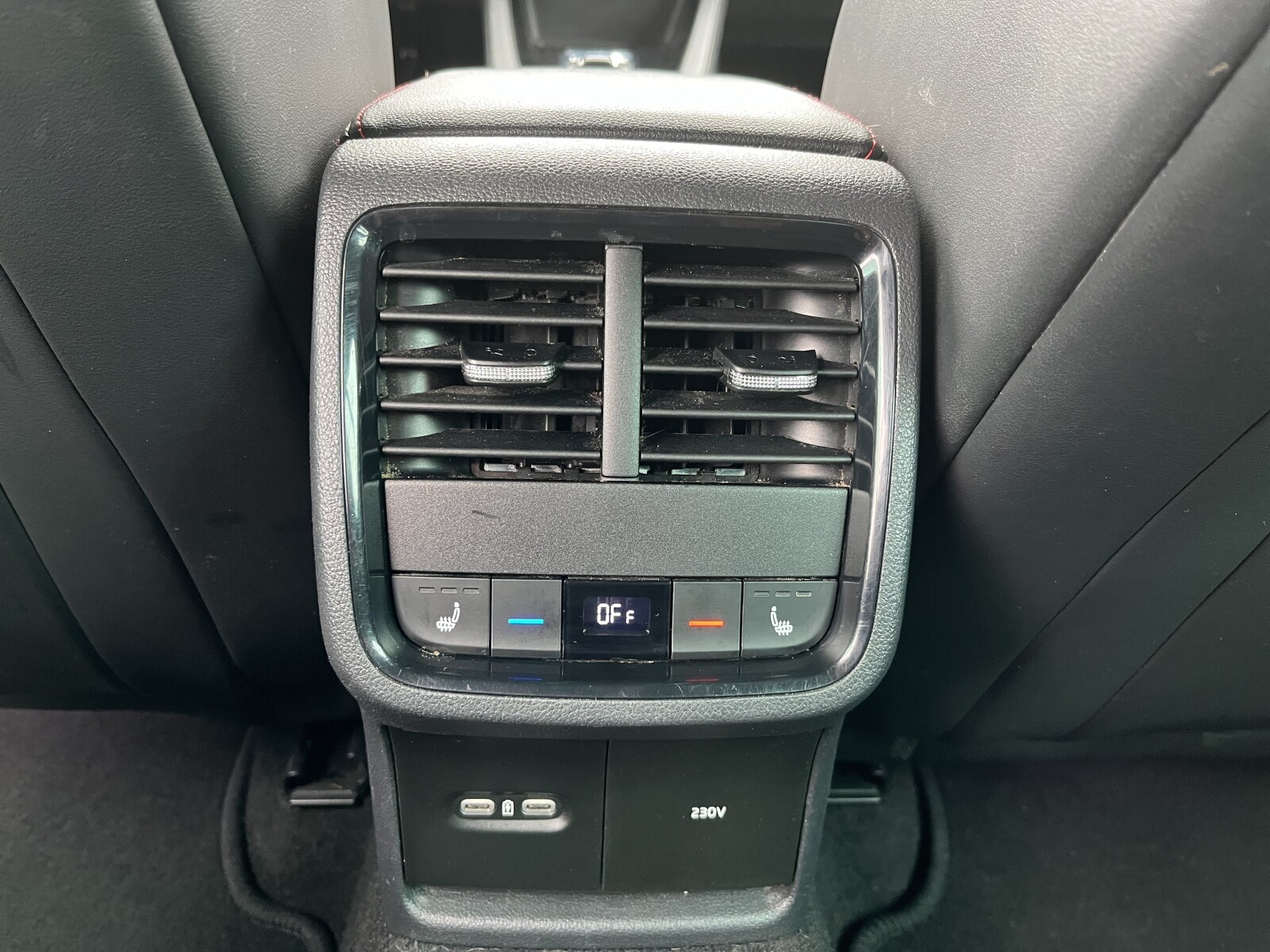 Škoda Octavia Combi - zdjęcie 15