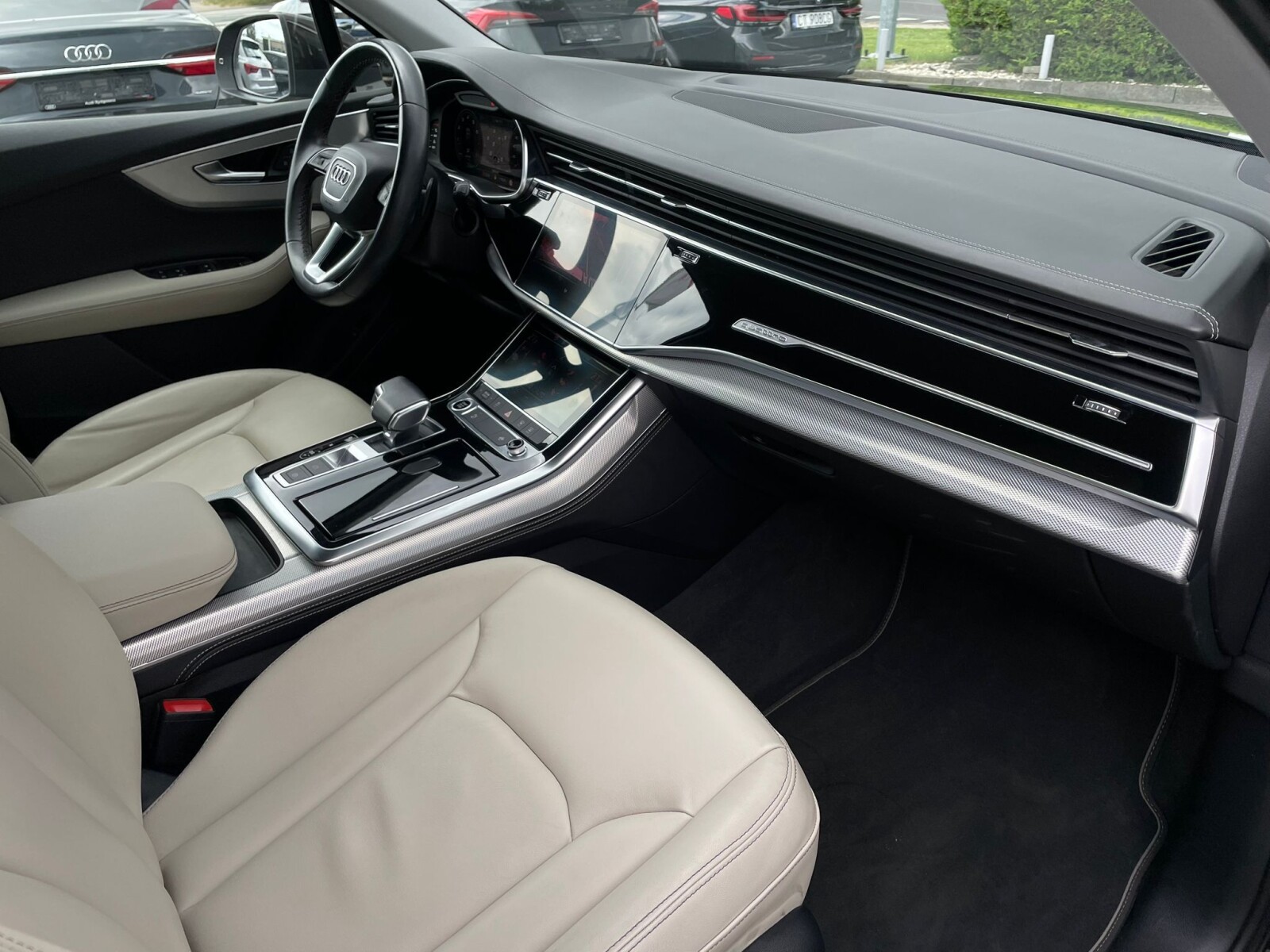 Audi Q7 - zdjęcie 21