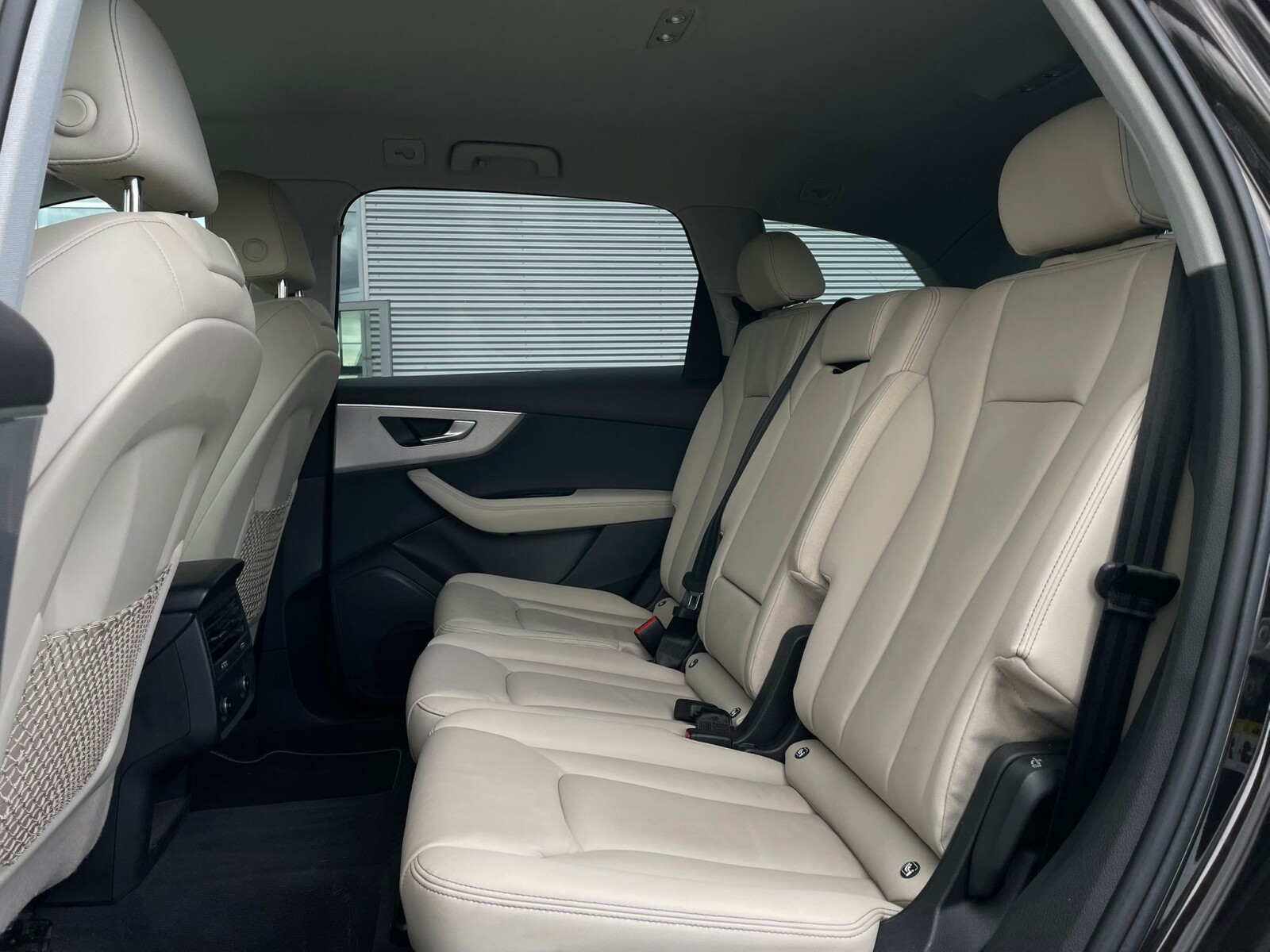 Audi Q7 - zdjęcie 12