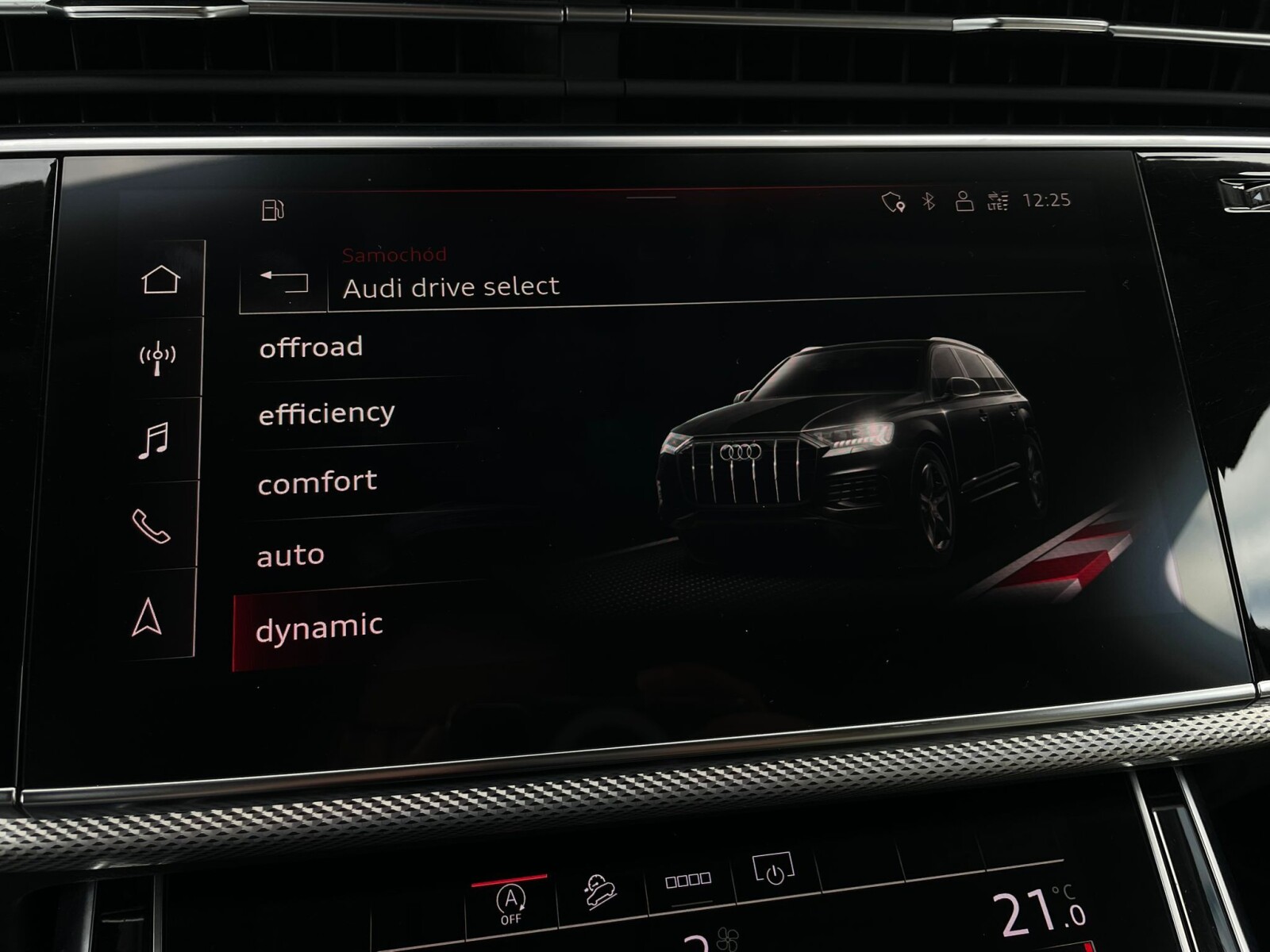Audi Q7 - zdjęcie 25