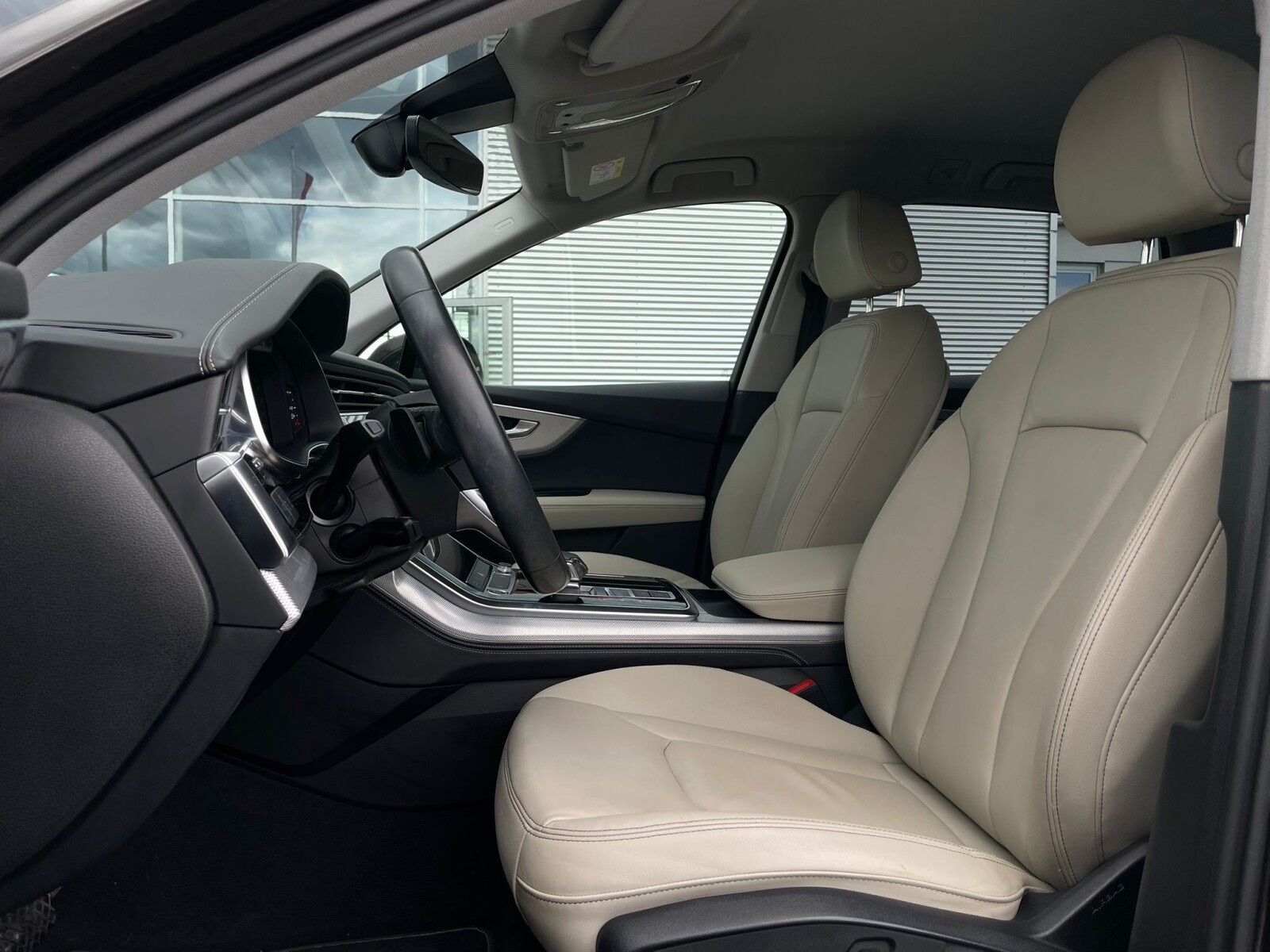 Audi Q7 - zdjęcie 20