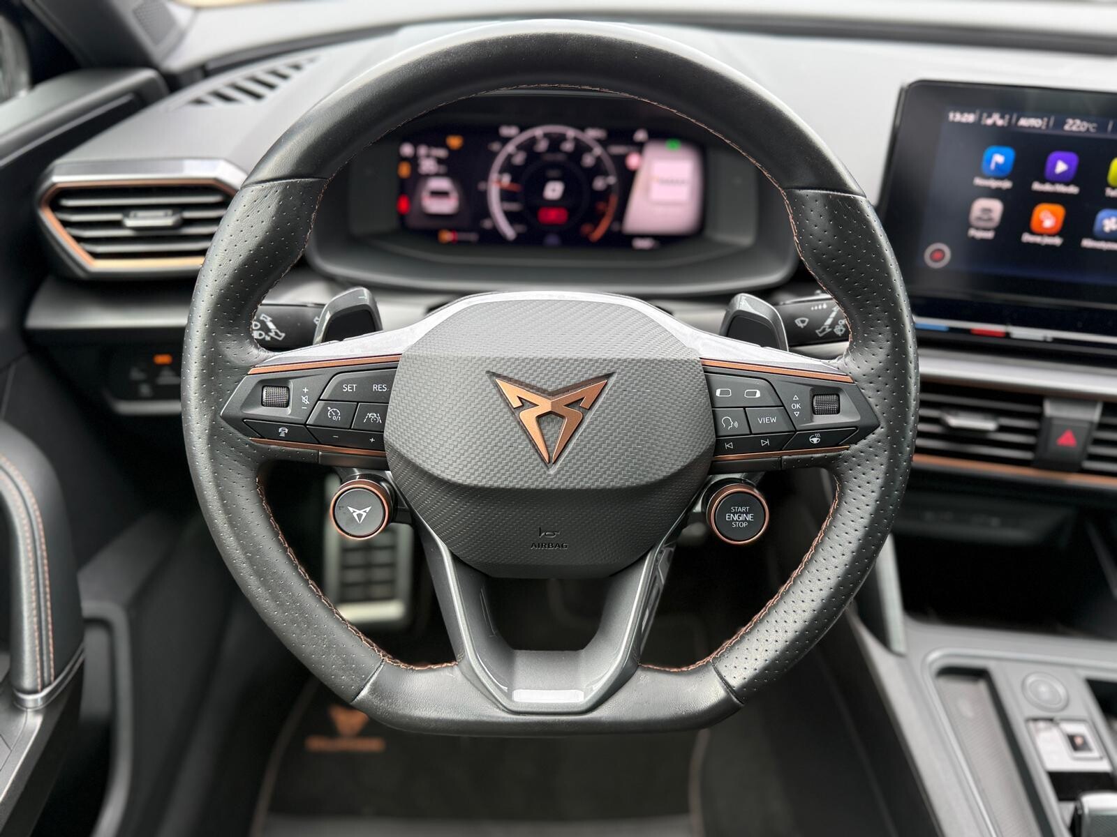 Cupra Leon - zdjęcie 11
