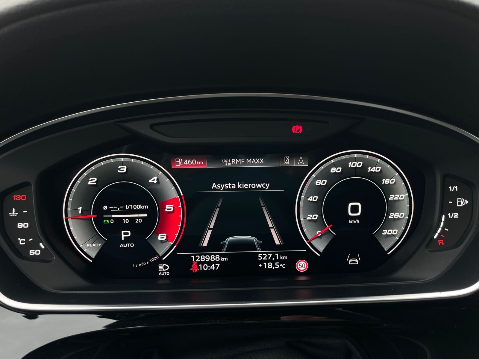 Audi A8 - zdjęcie 27