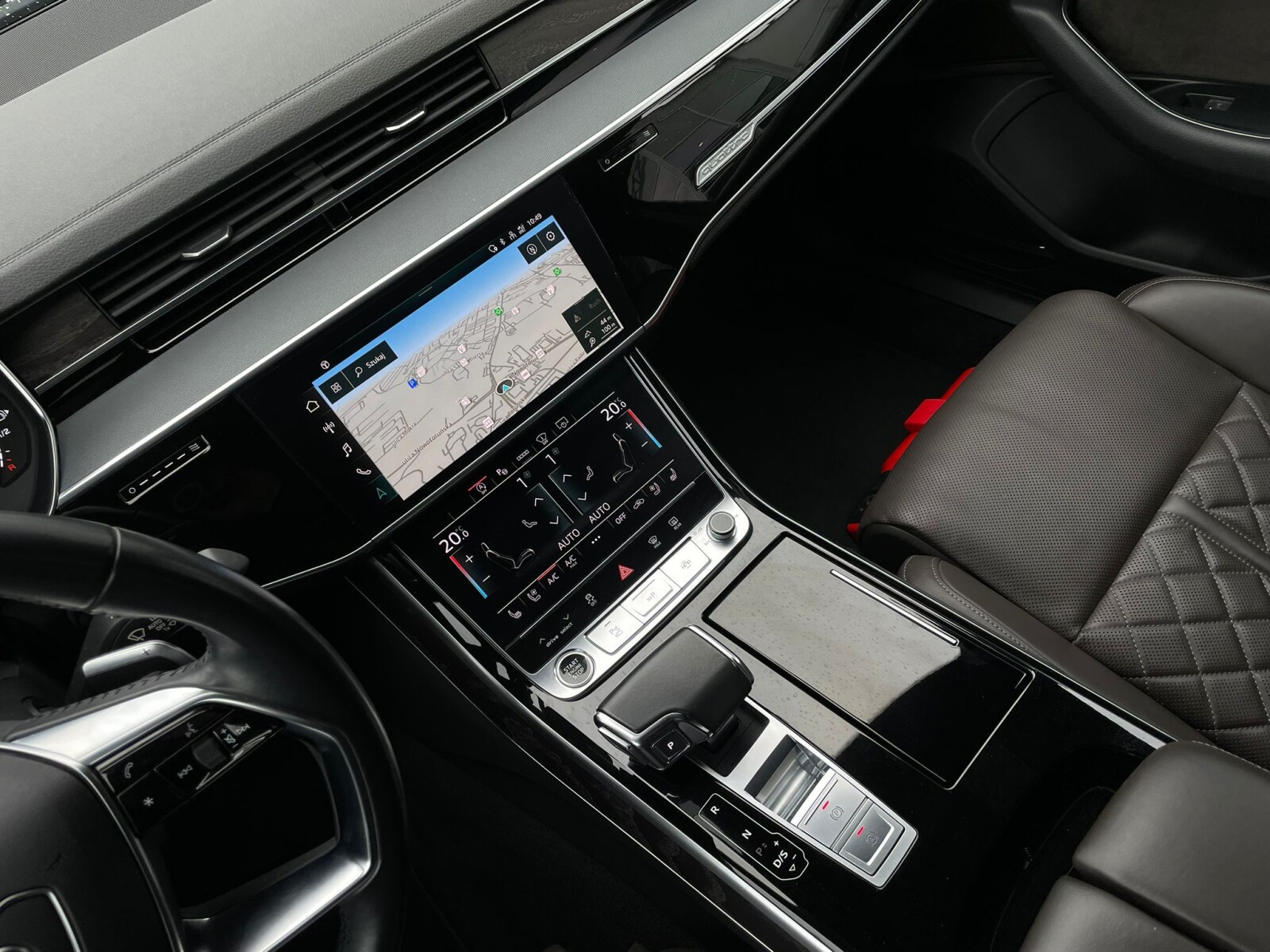 Audi A8 - zdjęcie 37