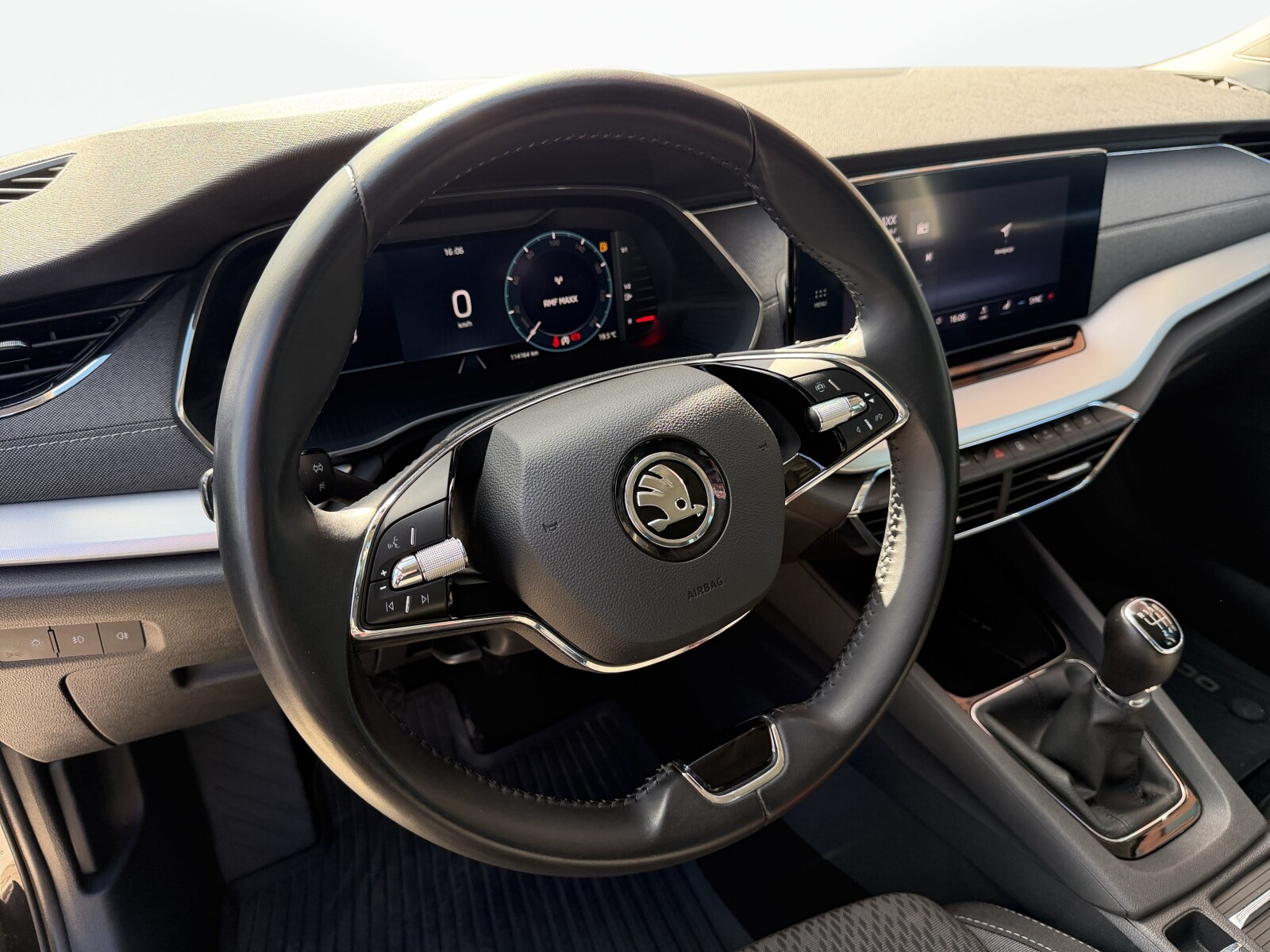 Škoda Octavia - zdjęcie 11