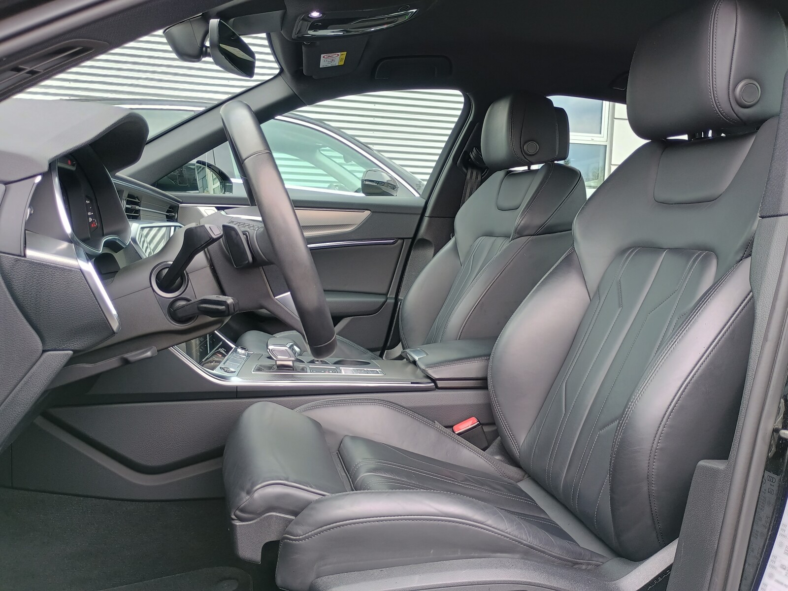 Audi A6 Limousine - zdjęcie 22