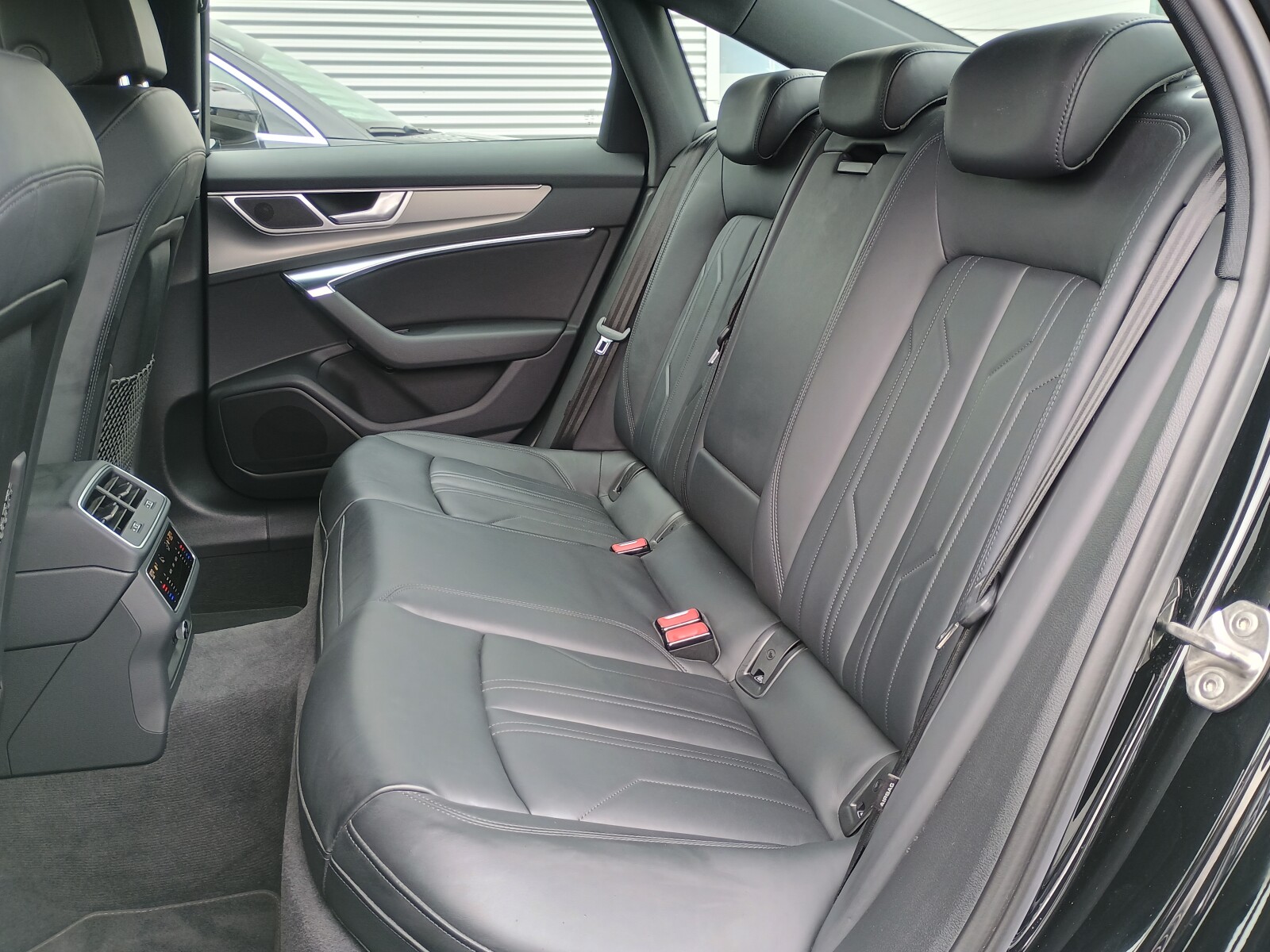 Audi A6 Limousine - zdjęcie 12
