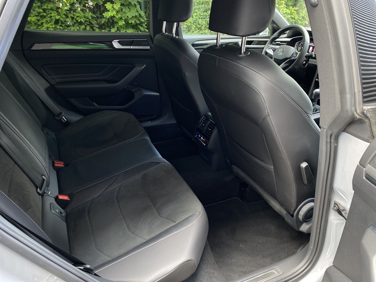 Volkswagen Arteon Shooting Brake - zdjęcie 34