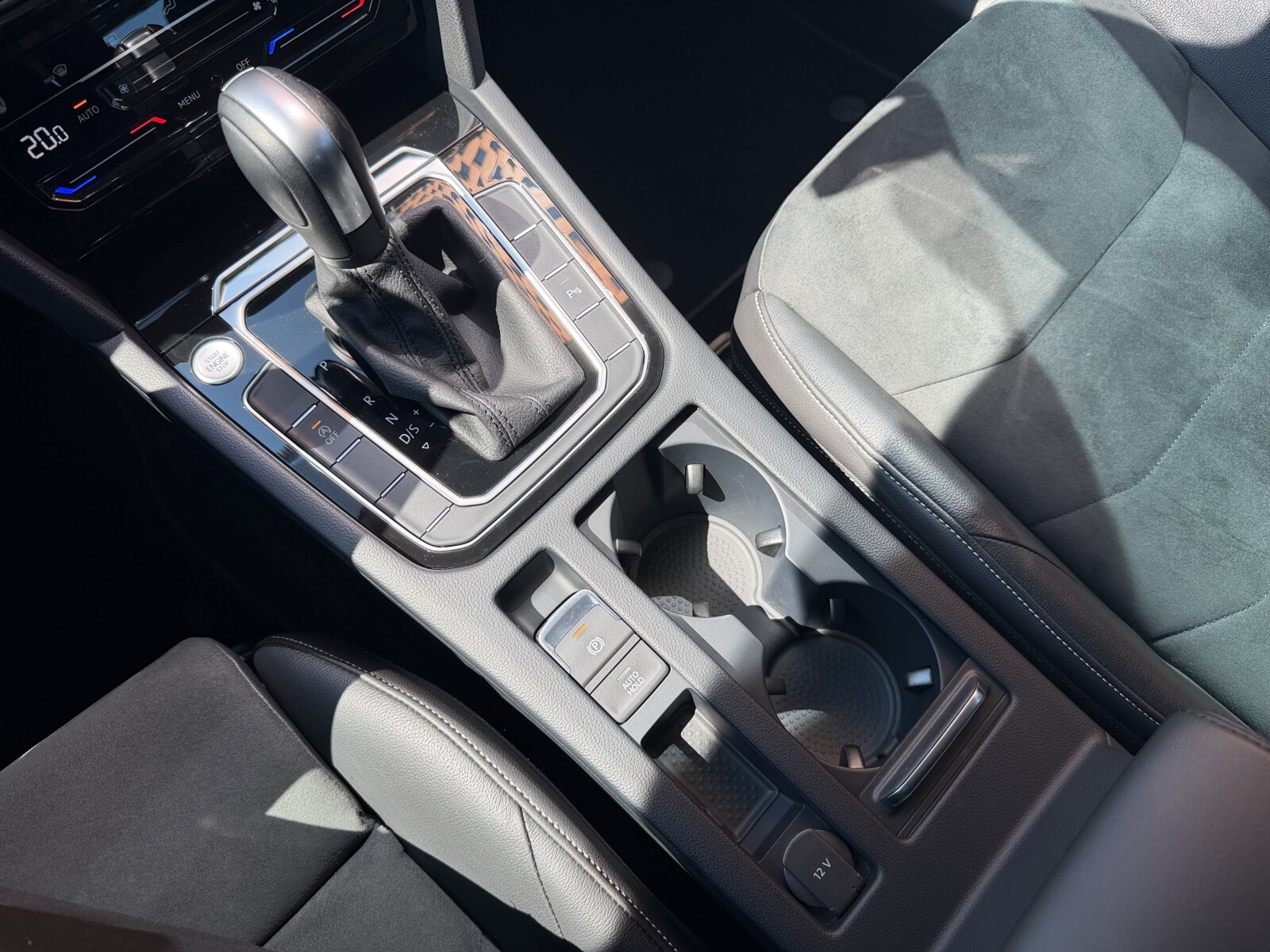 Volkswagen Arteon - zdjęcie 19