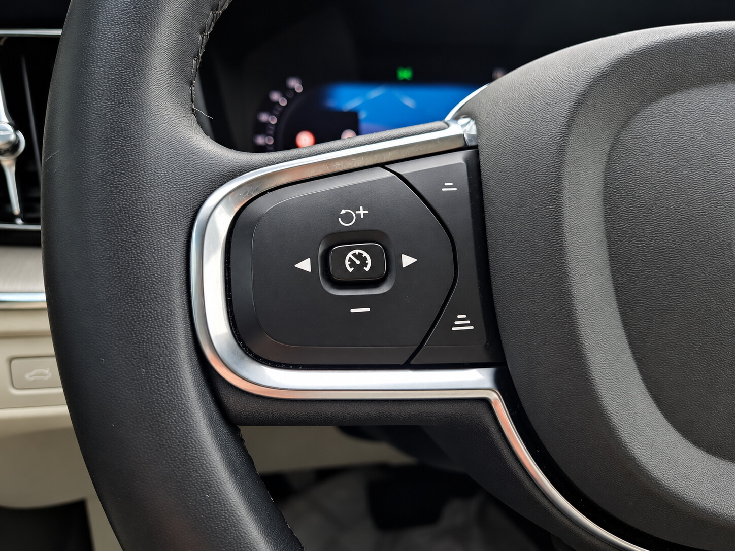 Volvo XC 60 - zdjęcie 12