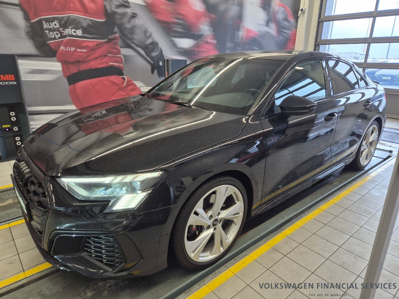 Audi S3 Limousine - zdjęcie 2