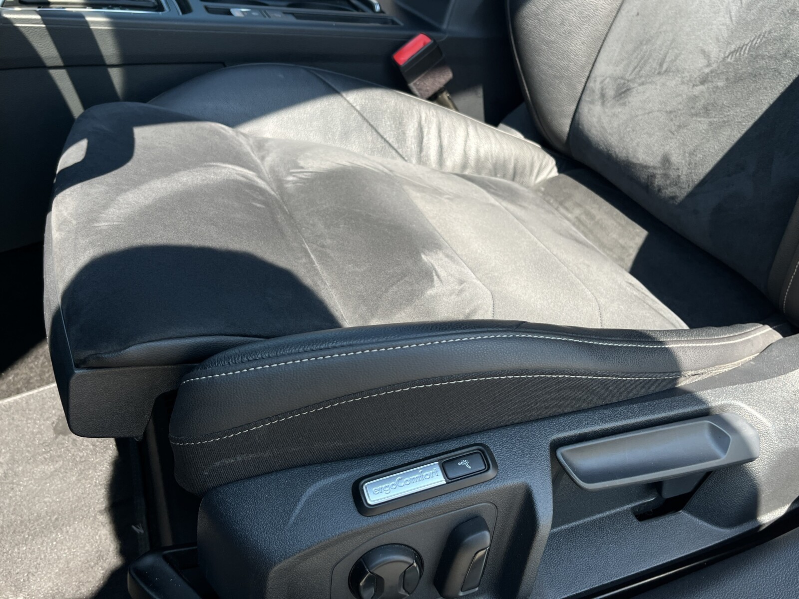 Volkswagen Arteon - zdjęcie 14