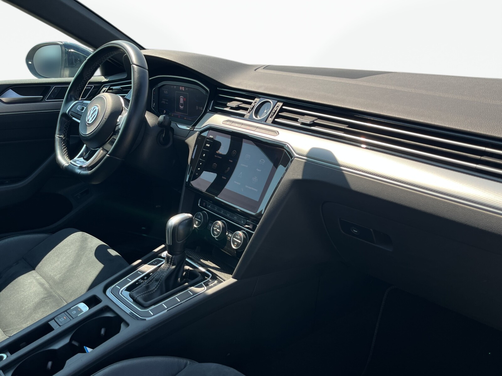 Volkswagen Arteon - zdjęcie 12