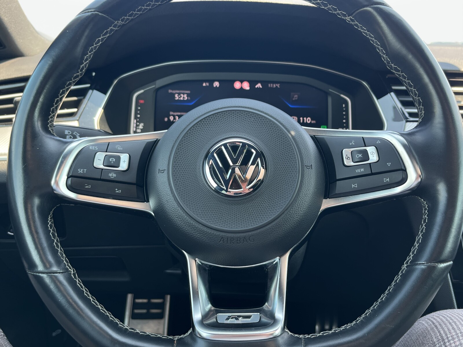 Volkswagen Arteon - zdjęcie 20